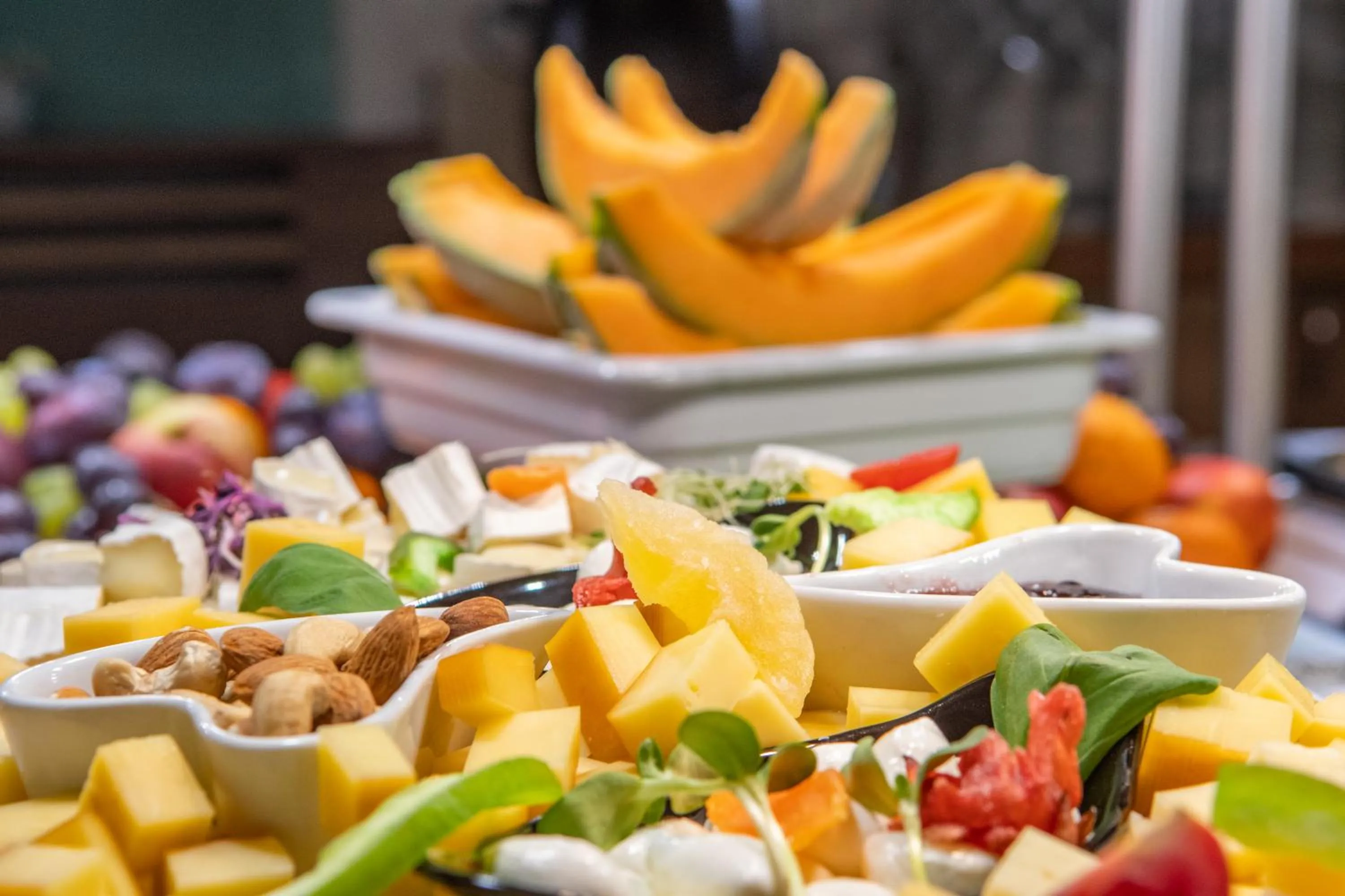 Restaurant/places to eat in CE Plaza Hotel