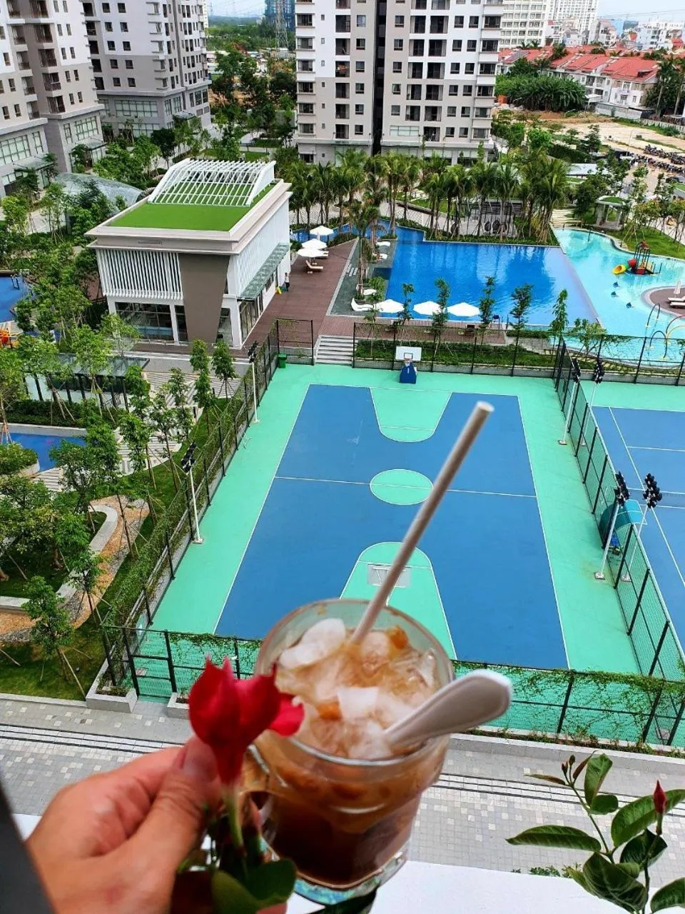 Pool view in Saigon South Residence - Vina We Stay