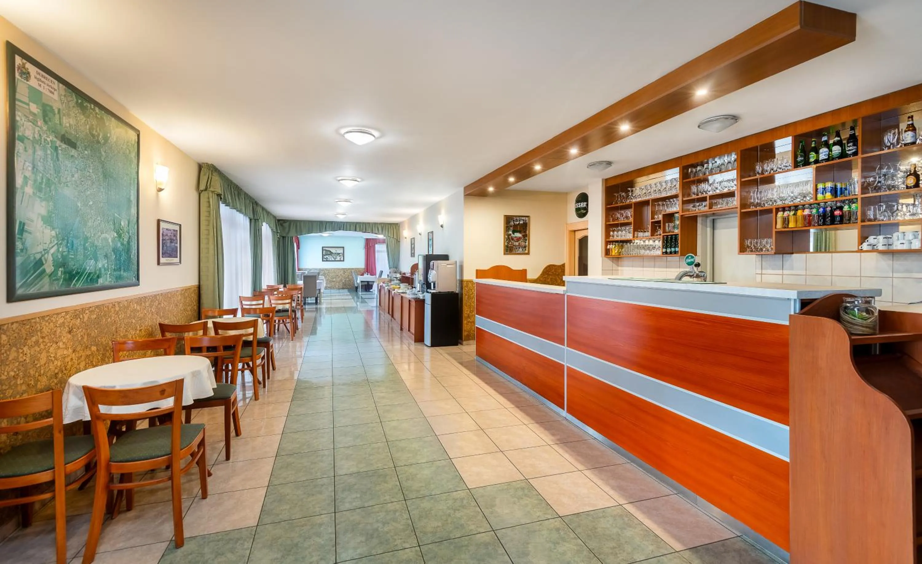 Lounge or bar in Platan Hotel