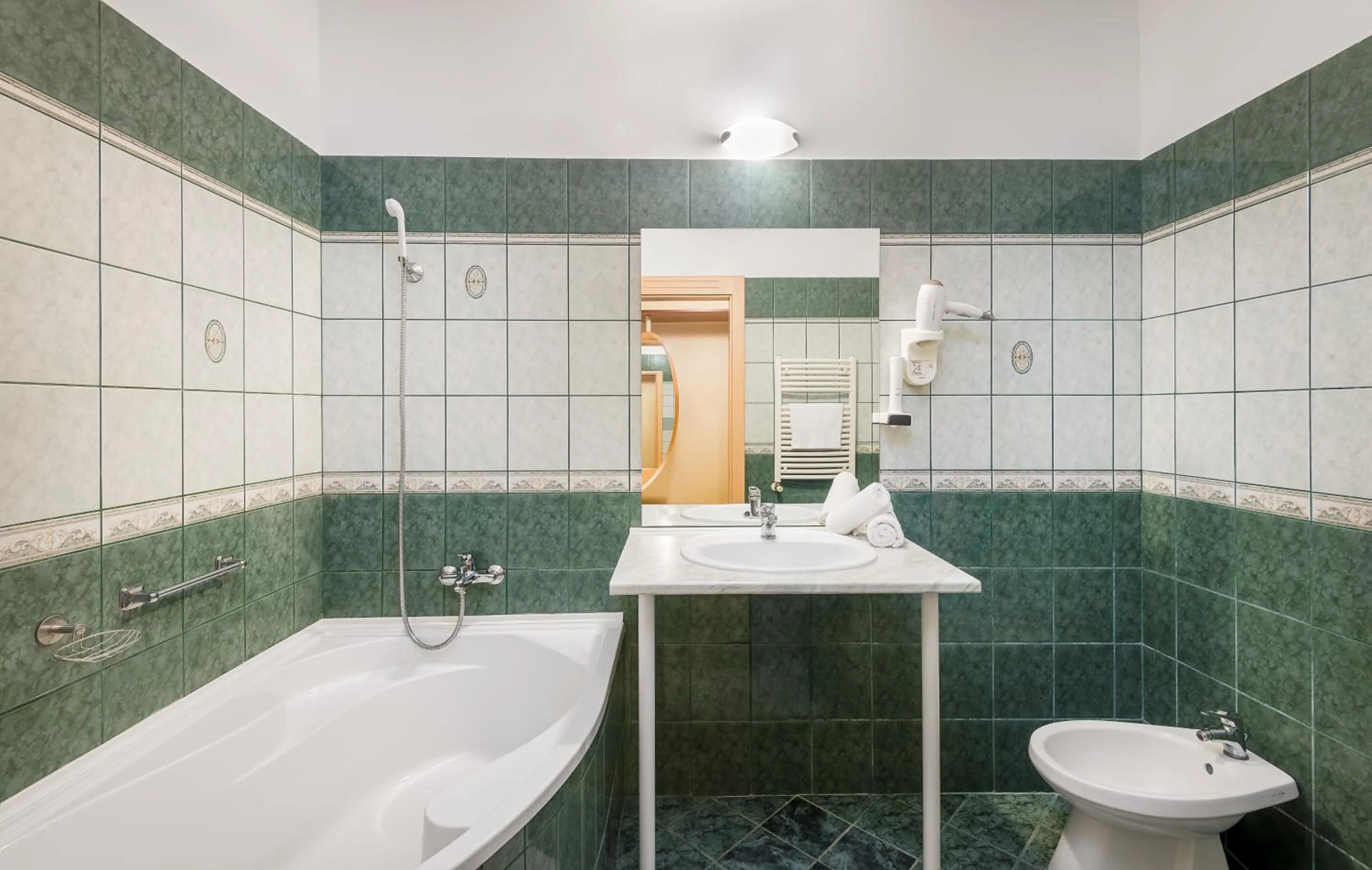 Bathroom in Platan Hotel