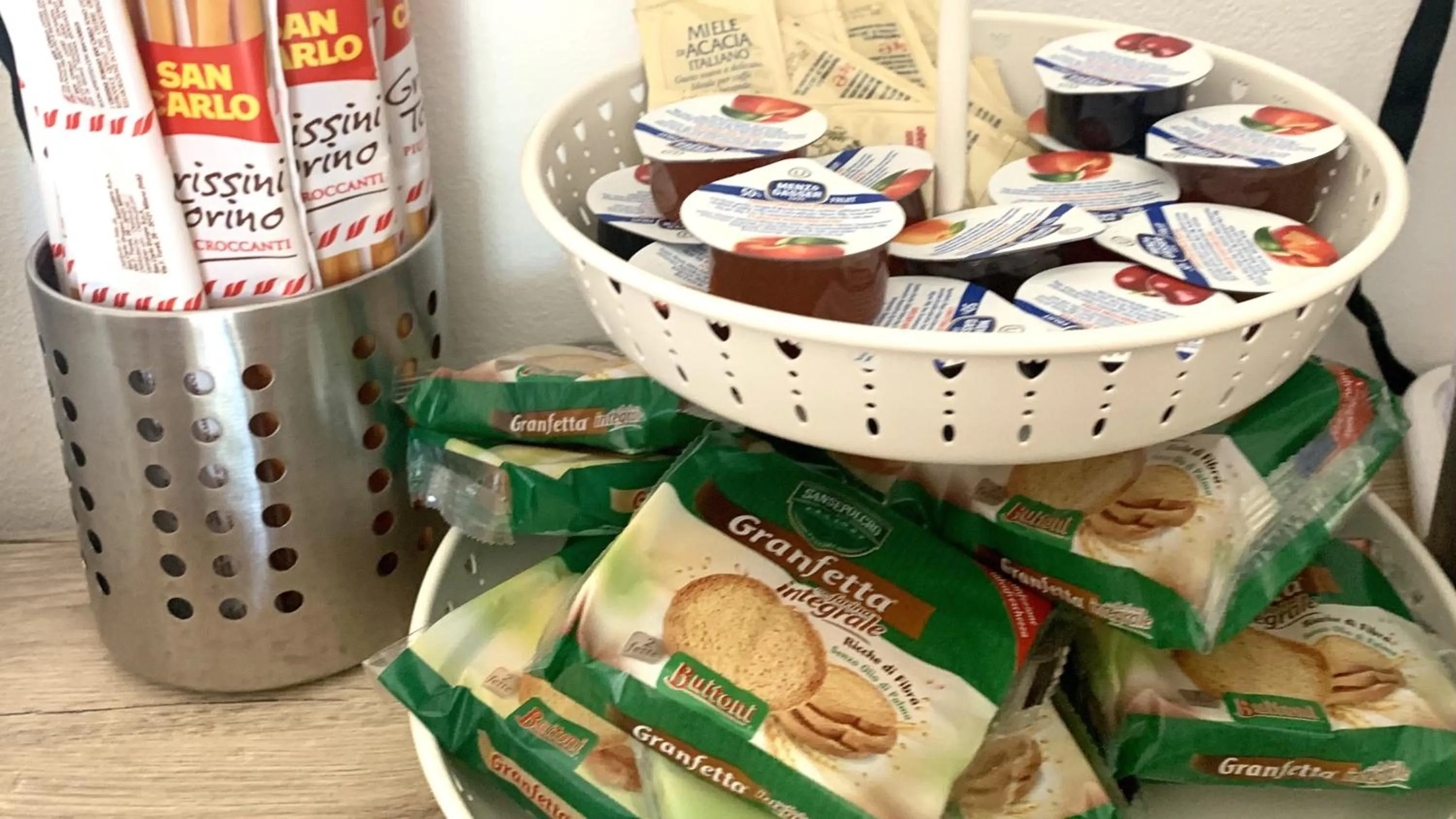 Buffet breakfast in Avola My House B&B