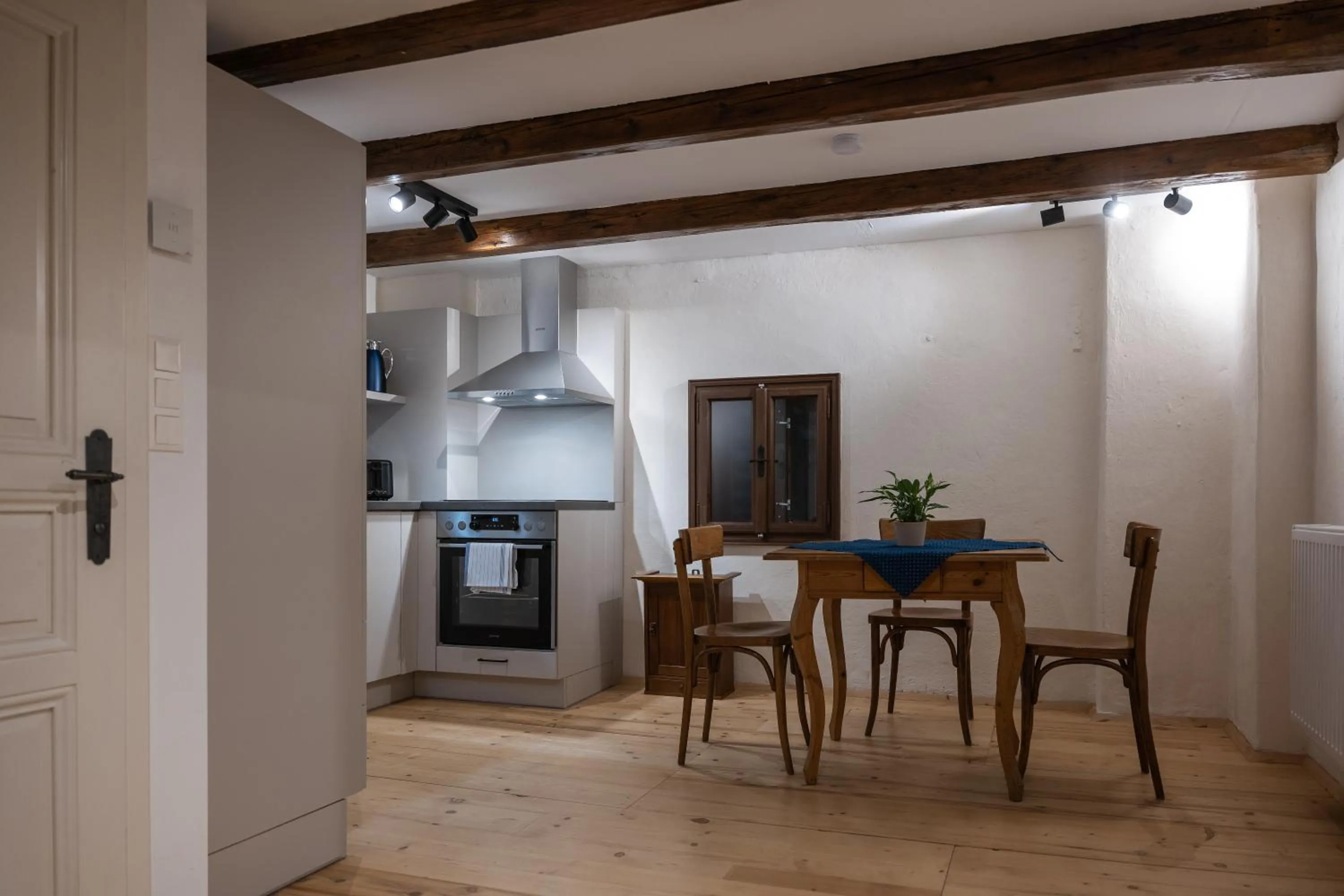 Kitchen or kitchenette in Tschardakenhof Appartements