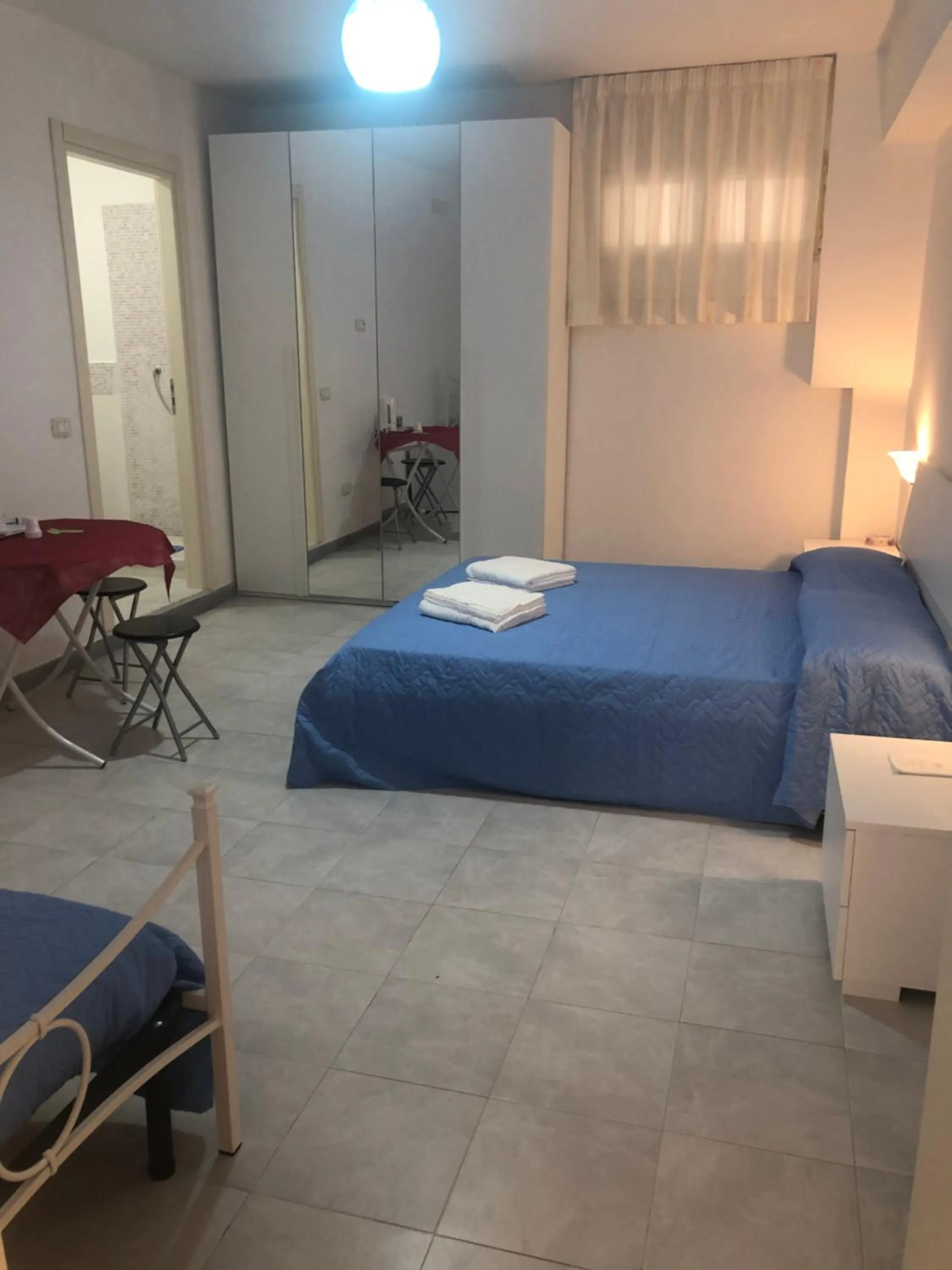 Photo of the whole room, Bed in Casa di Ale