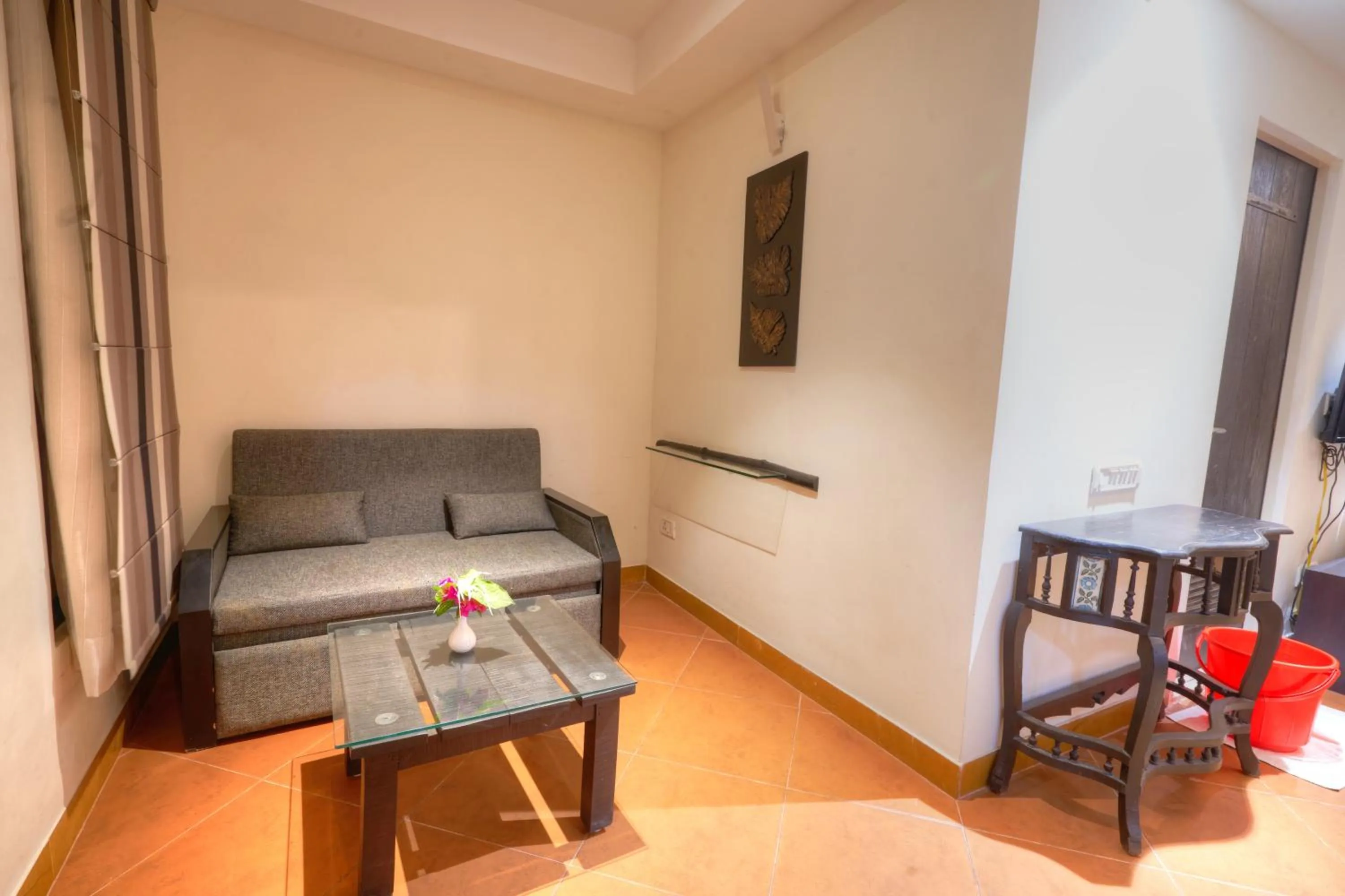 Living room in Bundela Bandhavgarh by Octave