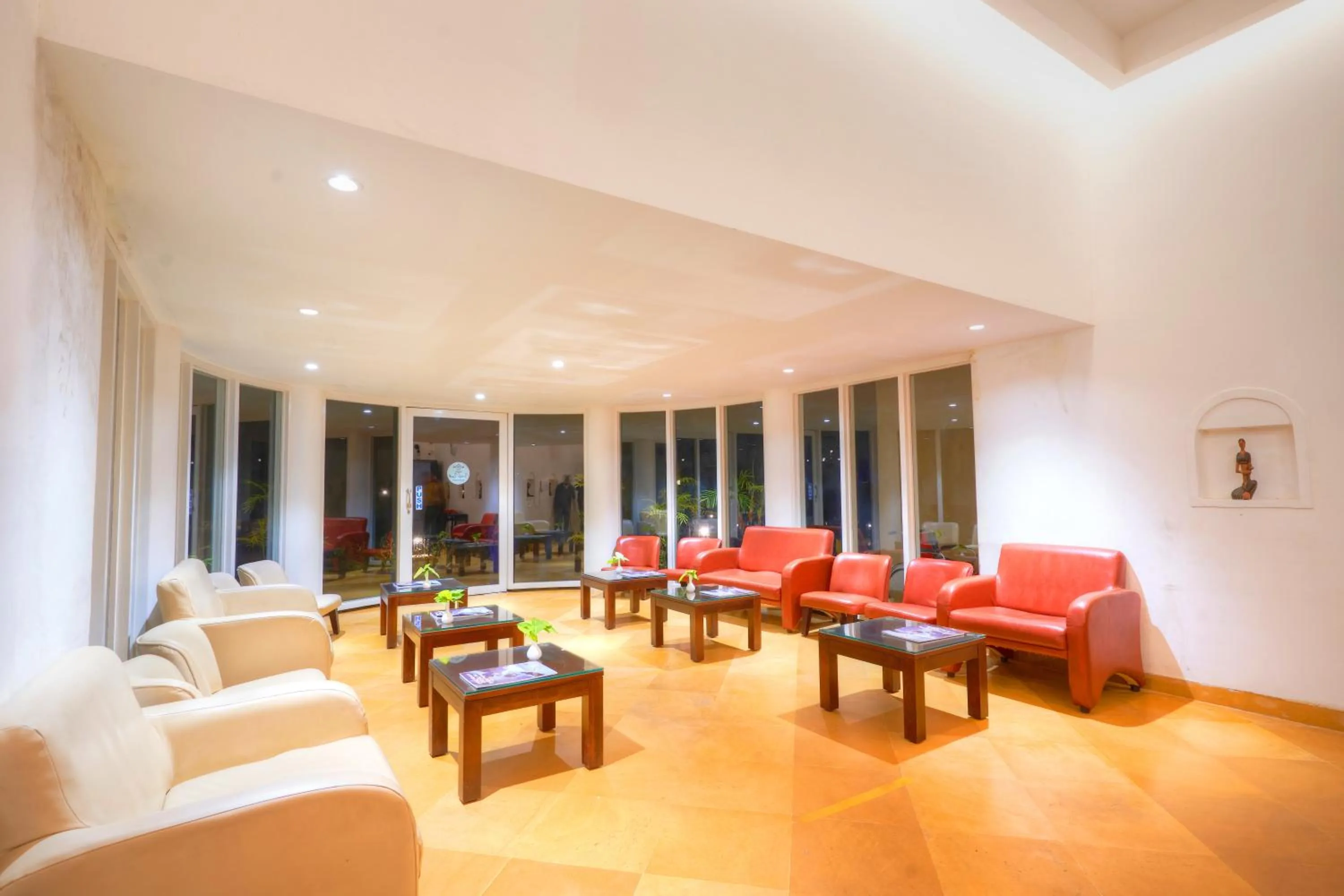 Lobby or reception in Bundela Bandhavgarh by Octave