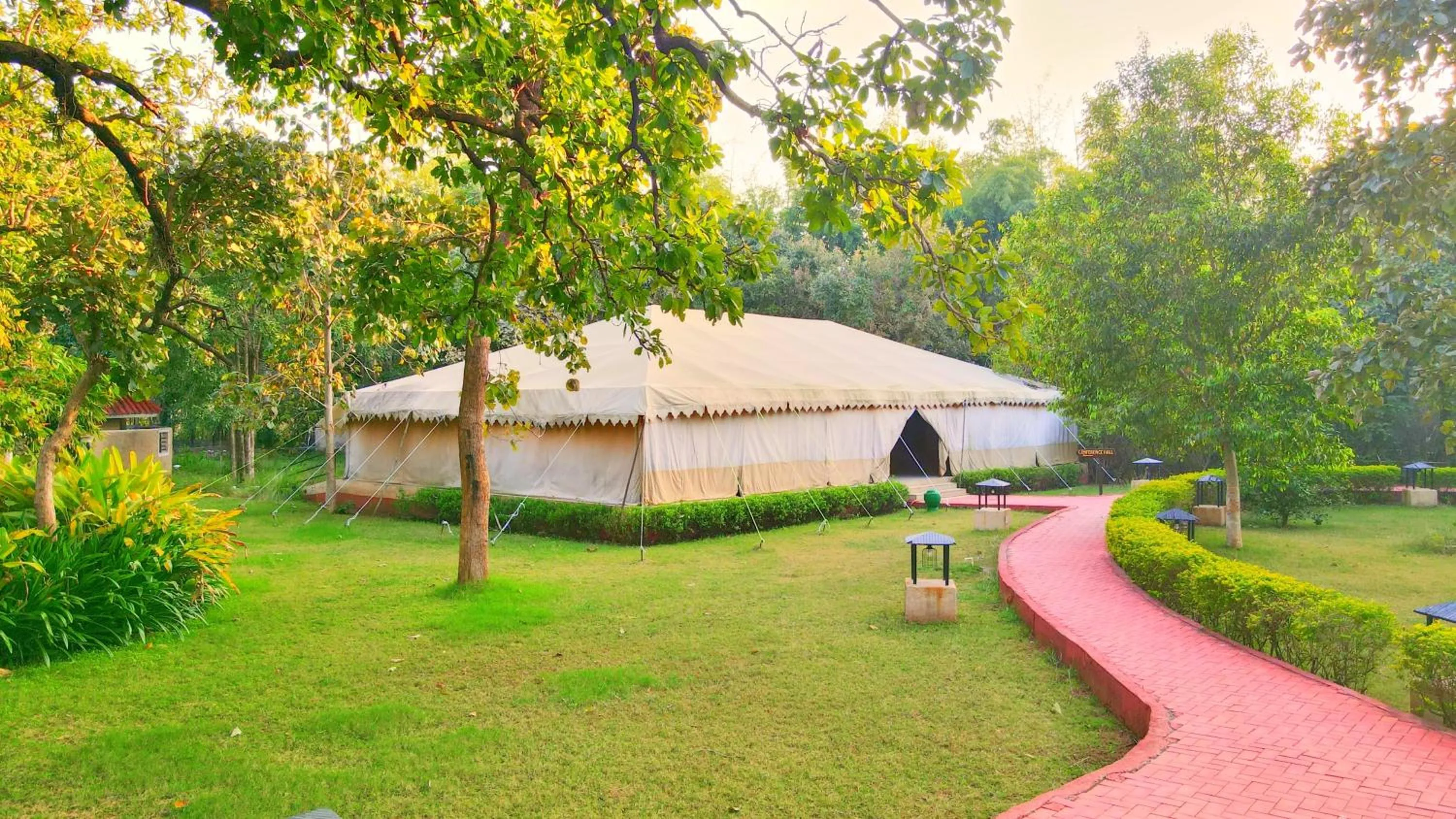Banquet/Function facilities in Bundela Bandhavgarh by Octave