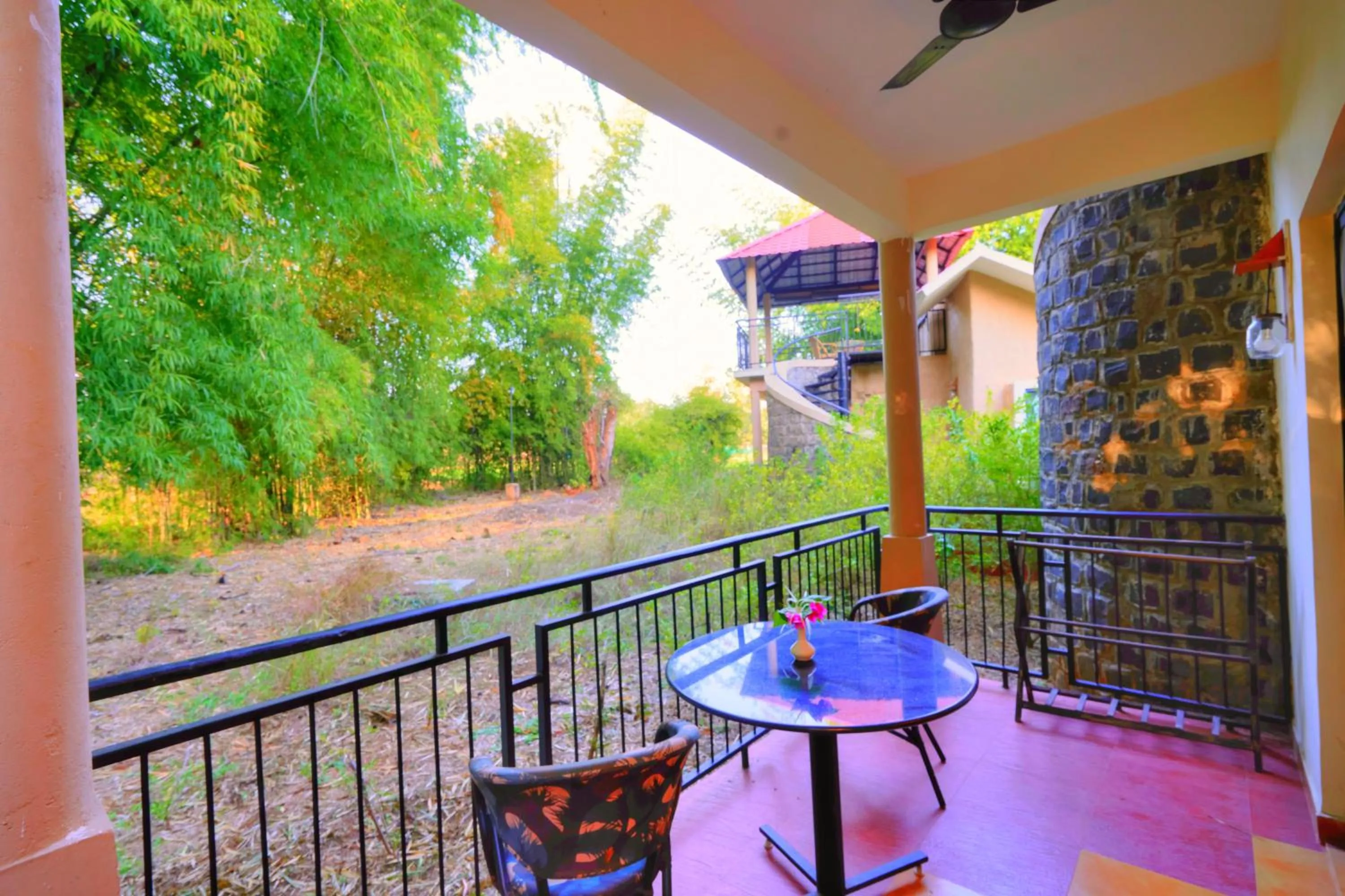 Balcony/Terrace in Bundela Bandhavgarh by Octave