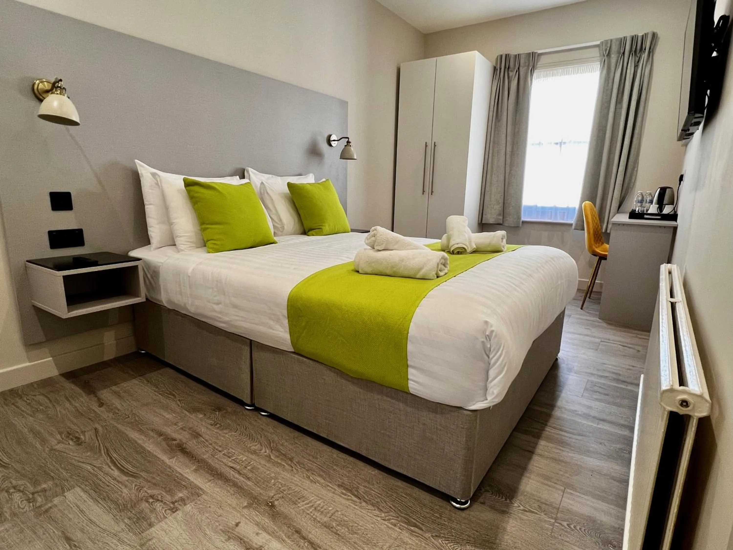 Photo of the whole room in Pearl & Pebbles Eastbourne