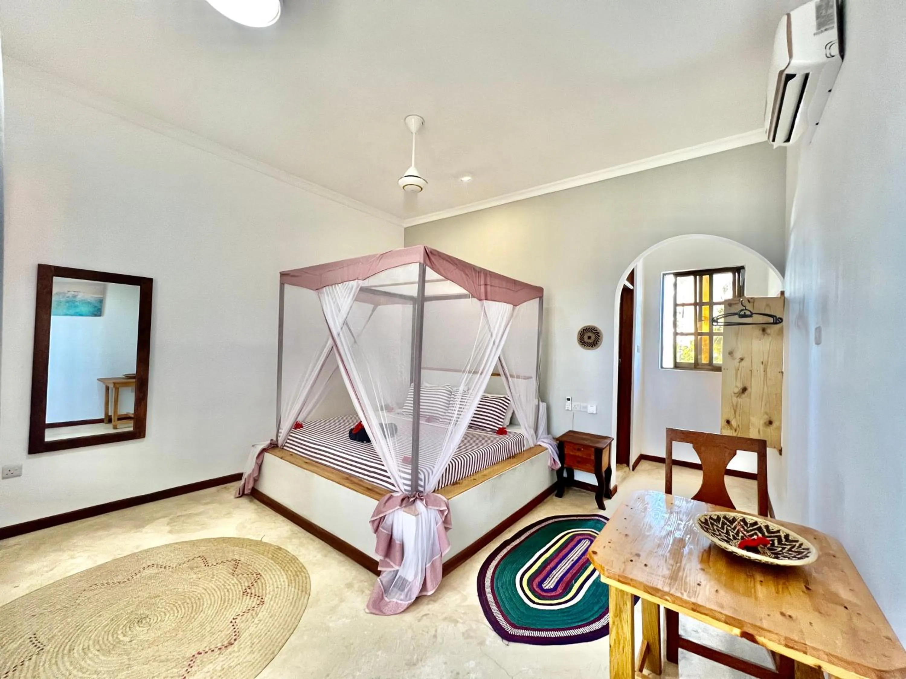 Bed in Chikachika Beach B&B