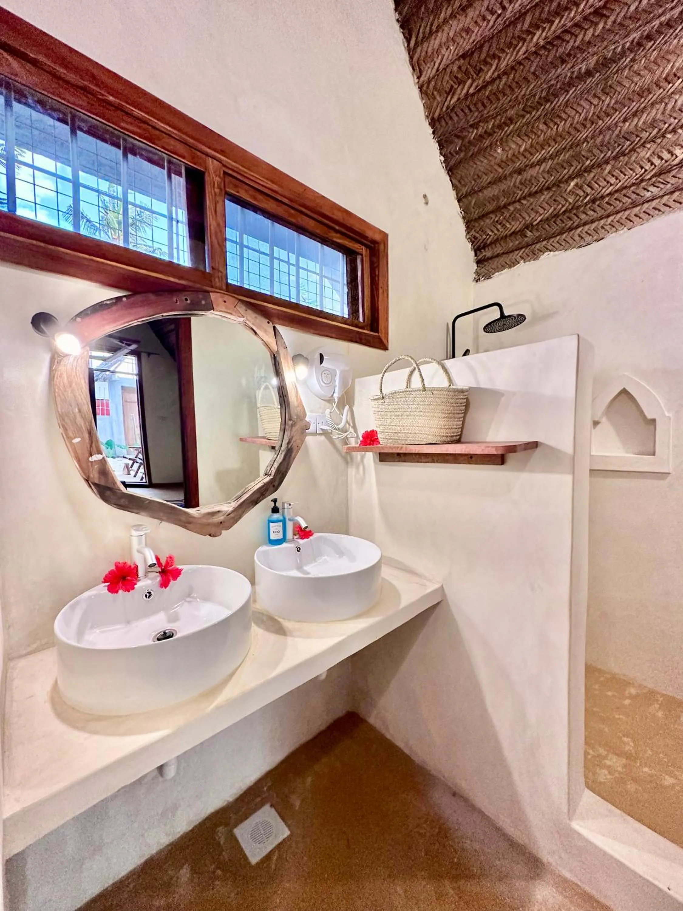 Chikachika Beach B&B