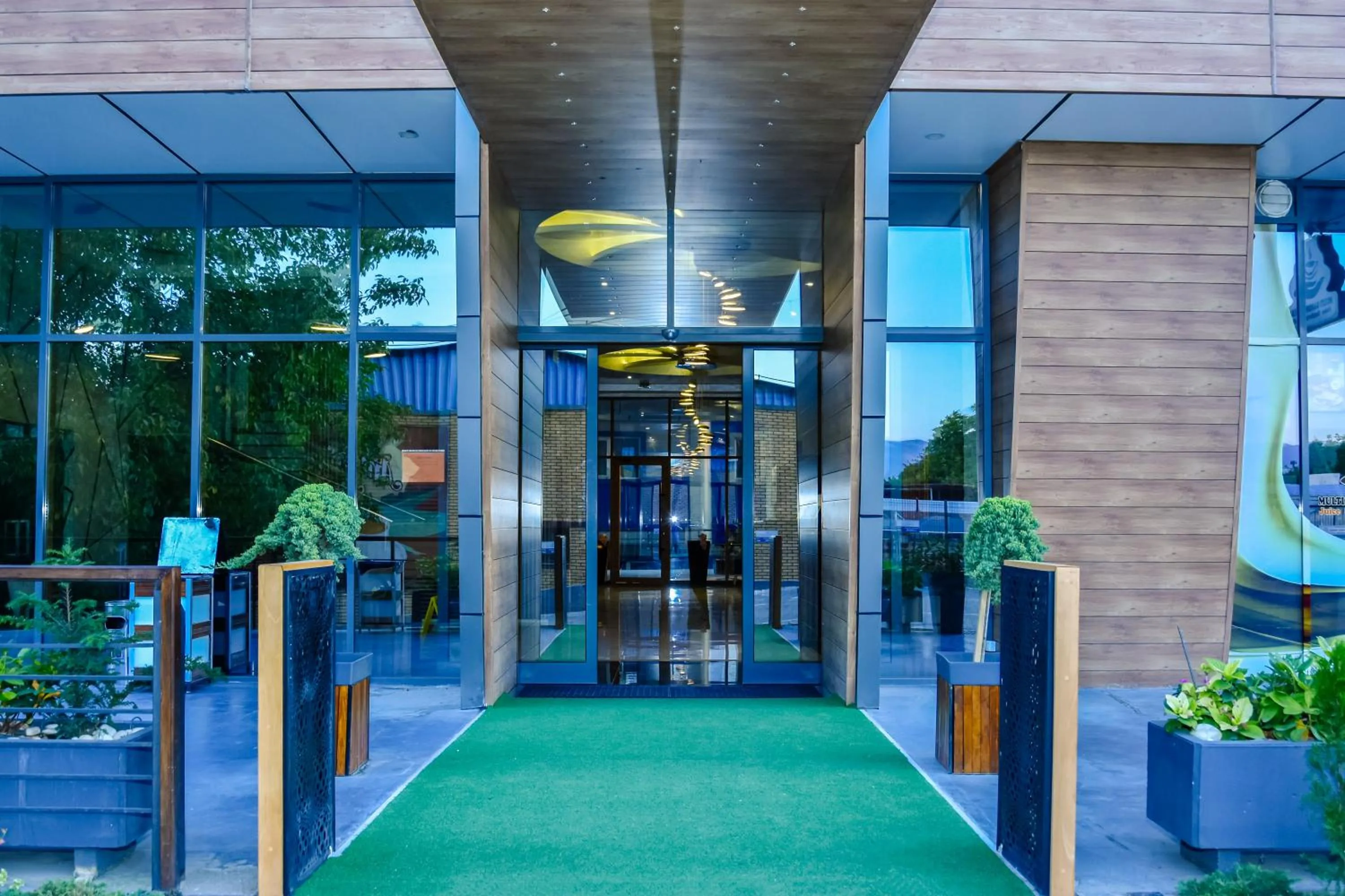 Facade/entrance in Hotel Story