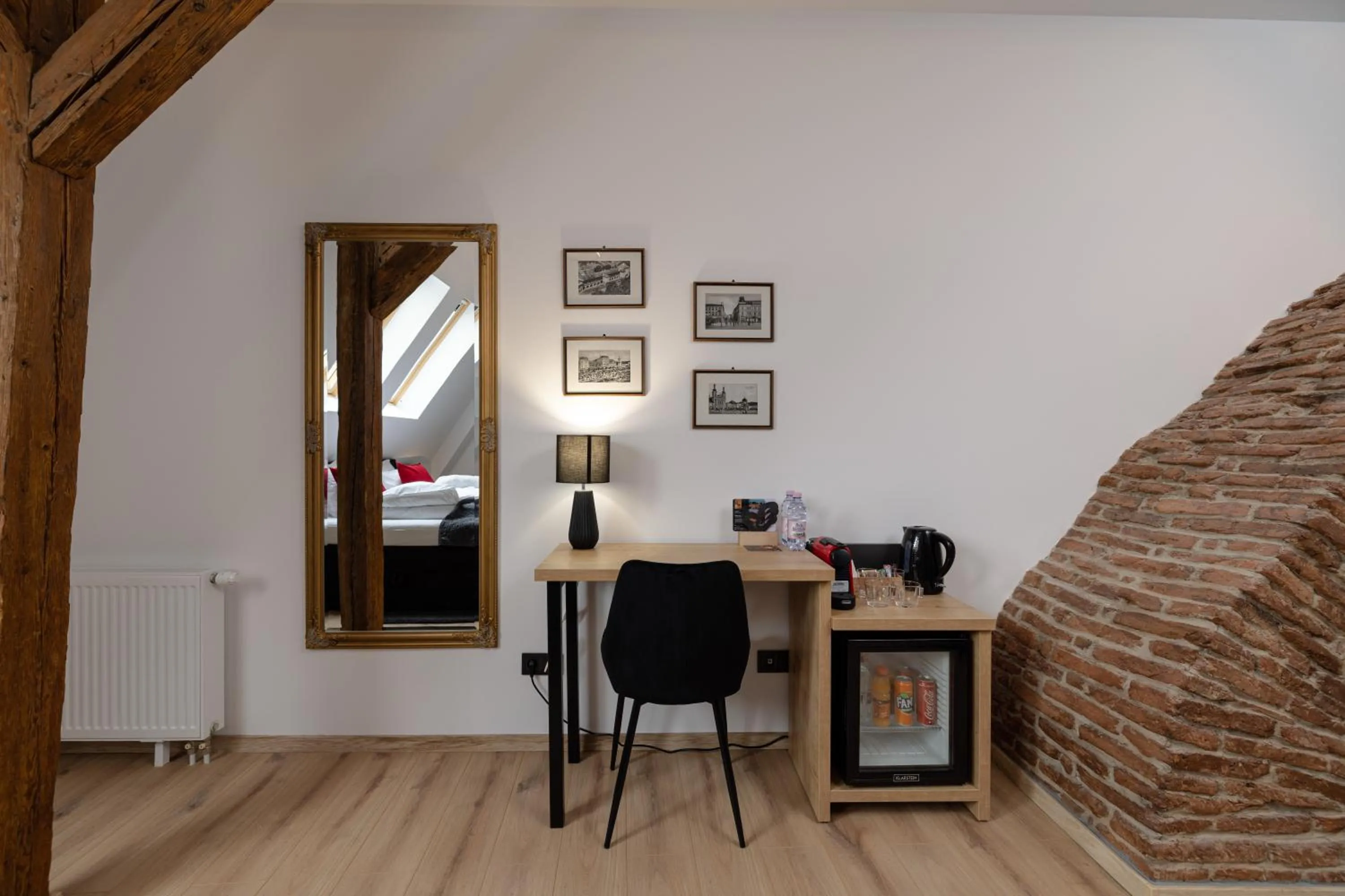 Coffee/tea facilities in Haller Boutique