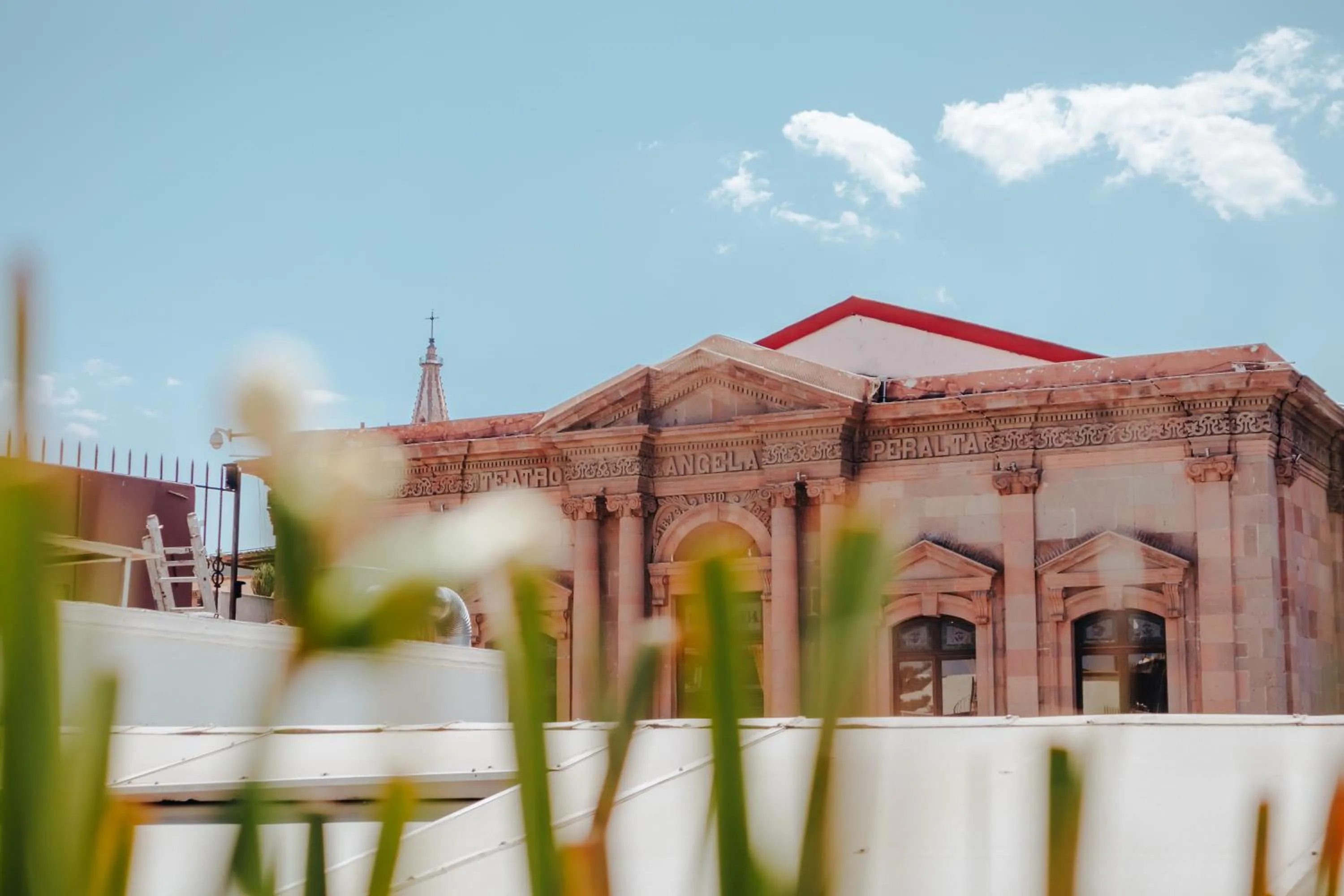 Property building in Casa Florida