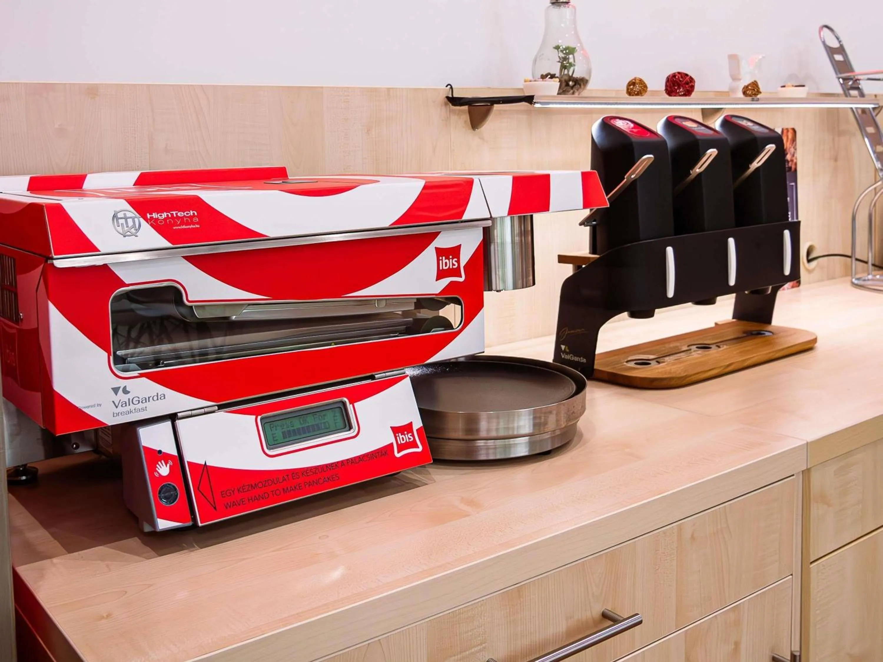 Breakfast in Ibis Győr