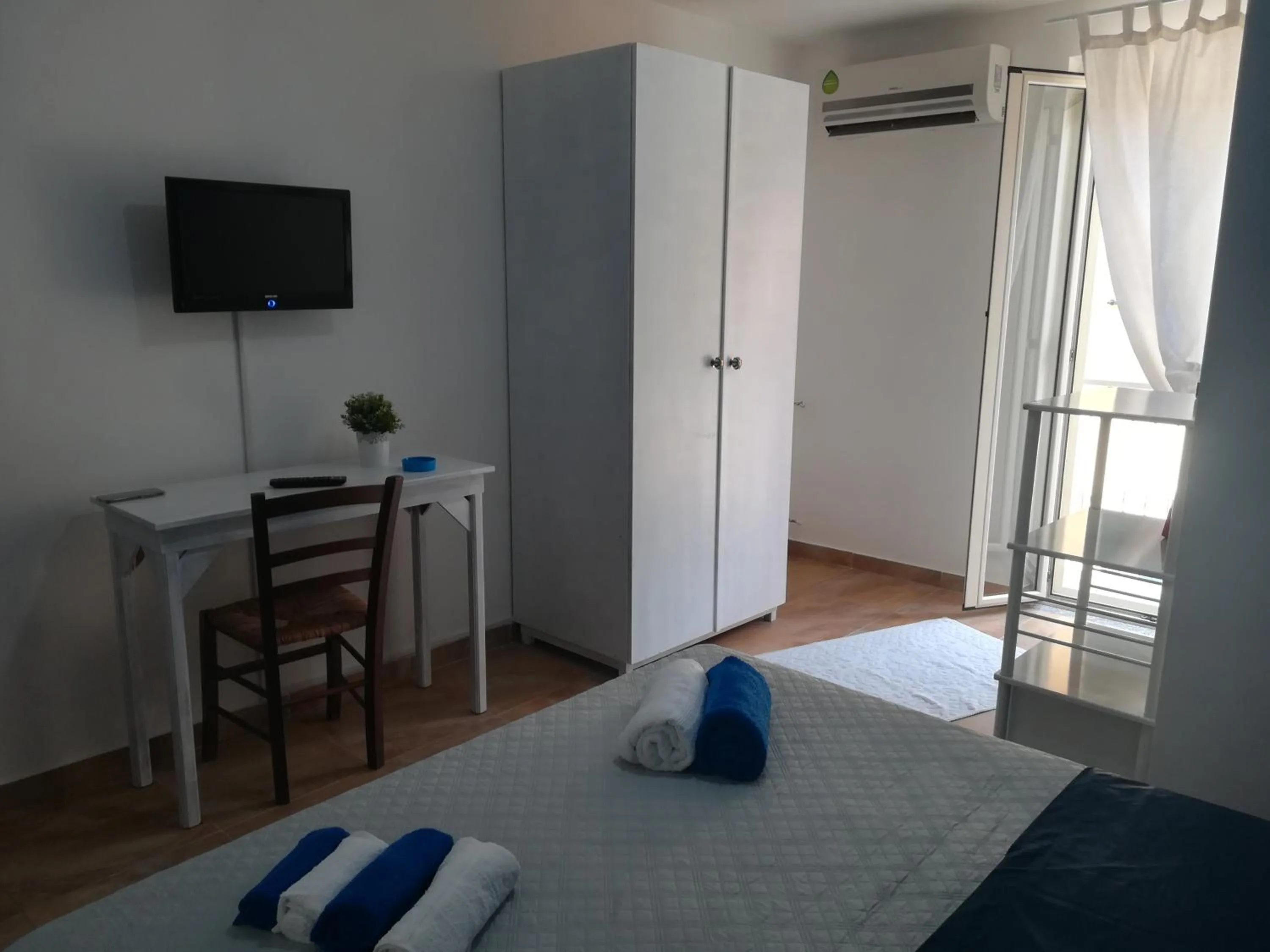 Photo of the whole room in Al Quindici Scilla