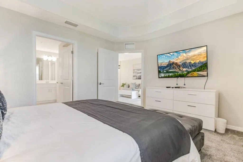 Bed in Storey Lake 3111 IHR 1059