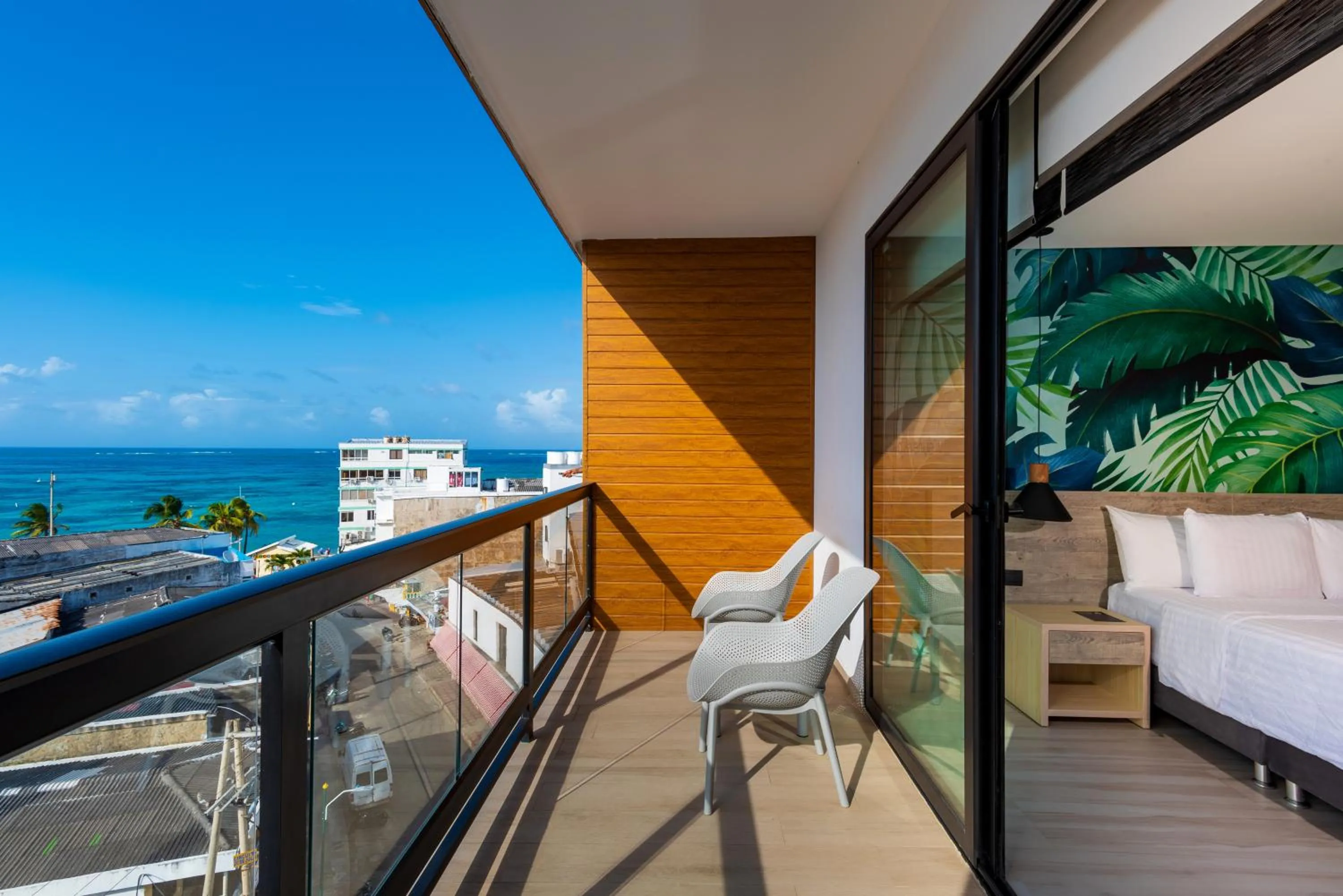 Balcony/Terrace in Sea Avenue Hotel