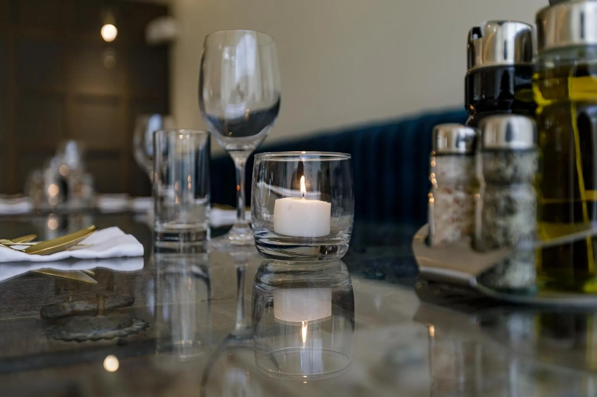 Restaurant/places to eat in D'avenue Boutique Hotel Accra