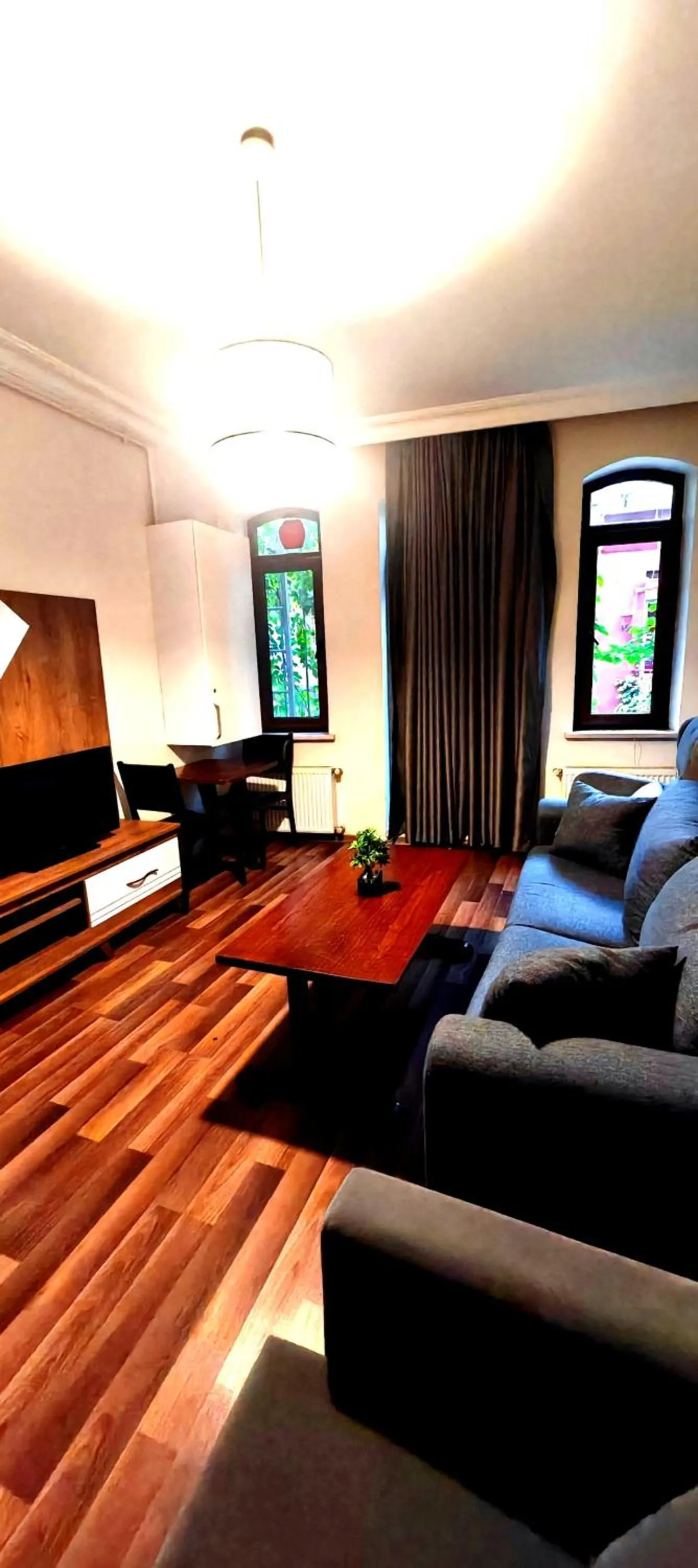 Communal lounge/ TV room in Mimoza İstiklal Apart Hotel