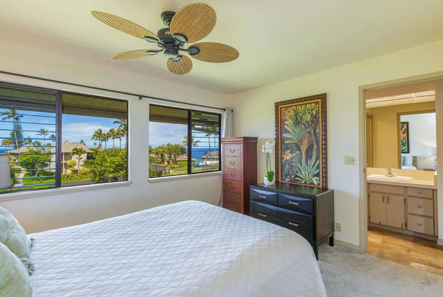 Bed in Alii Kai II 8H