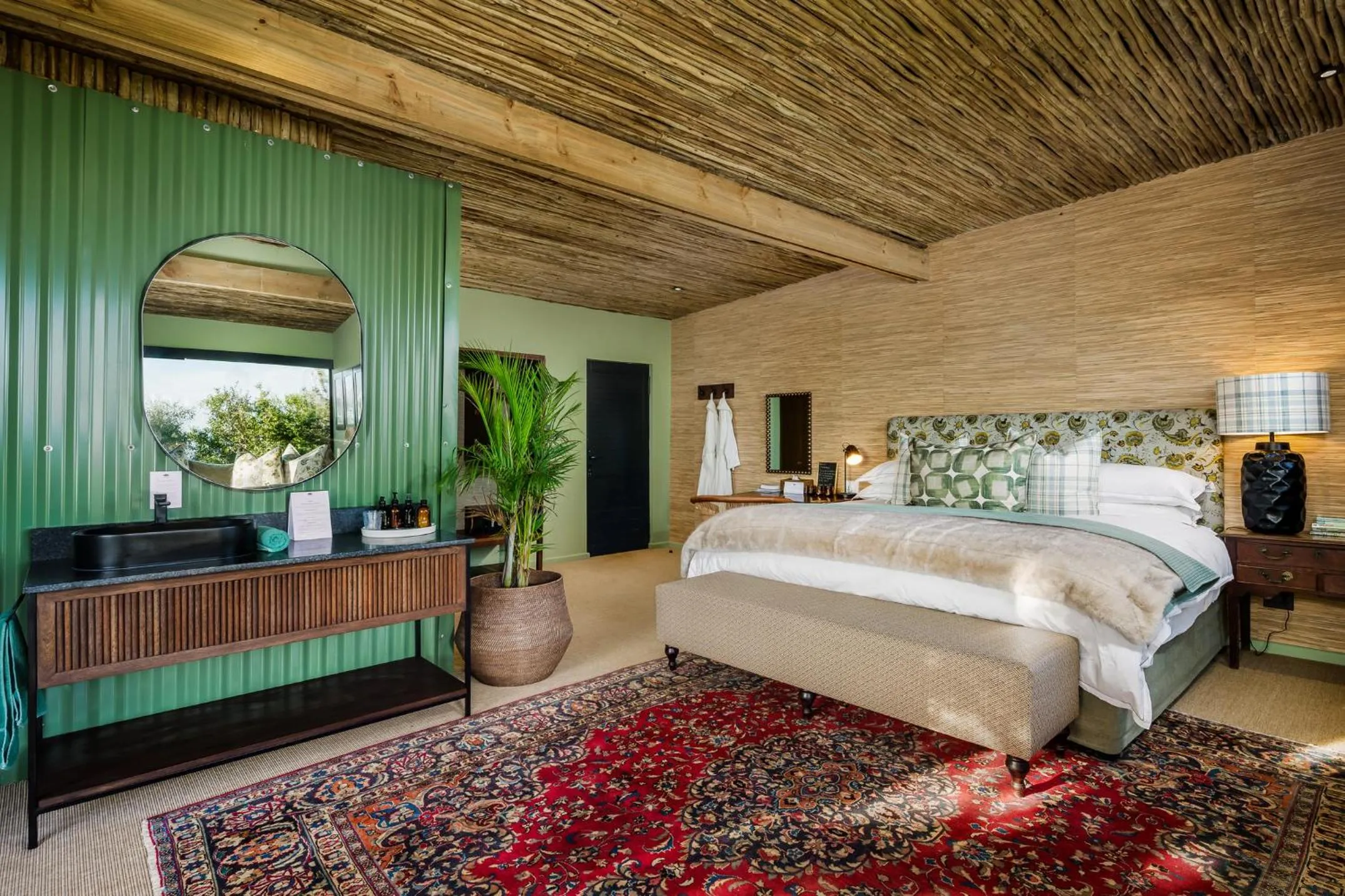 Bedroom, Bed in Camp Figtree by The Oyster Collection