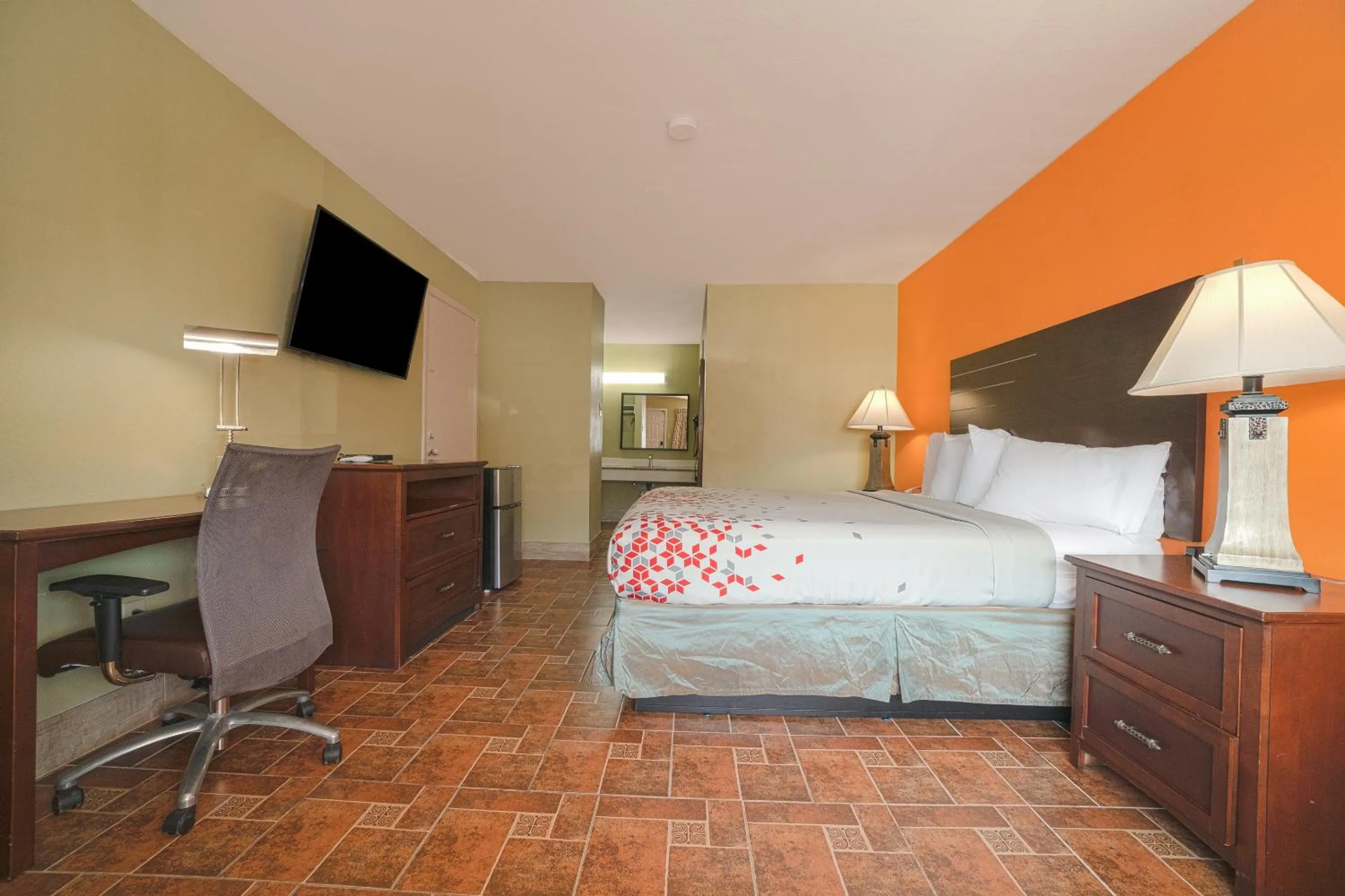 Bedroom, Bed in Aransas Bay Inn & Suites Corpus Christi by OYO