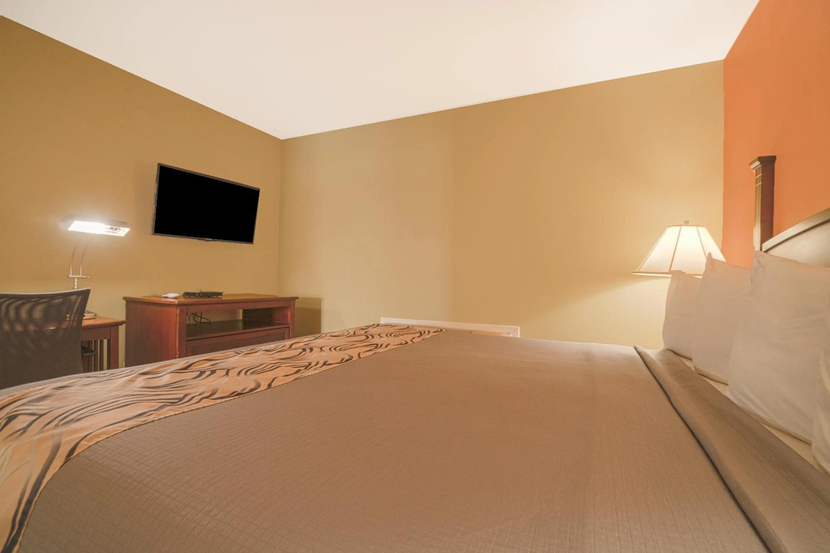 Bedroom, Bed in Aransas Bay Inn & Suites Corpus Christi by OYO