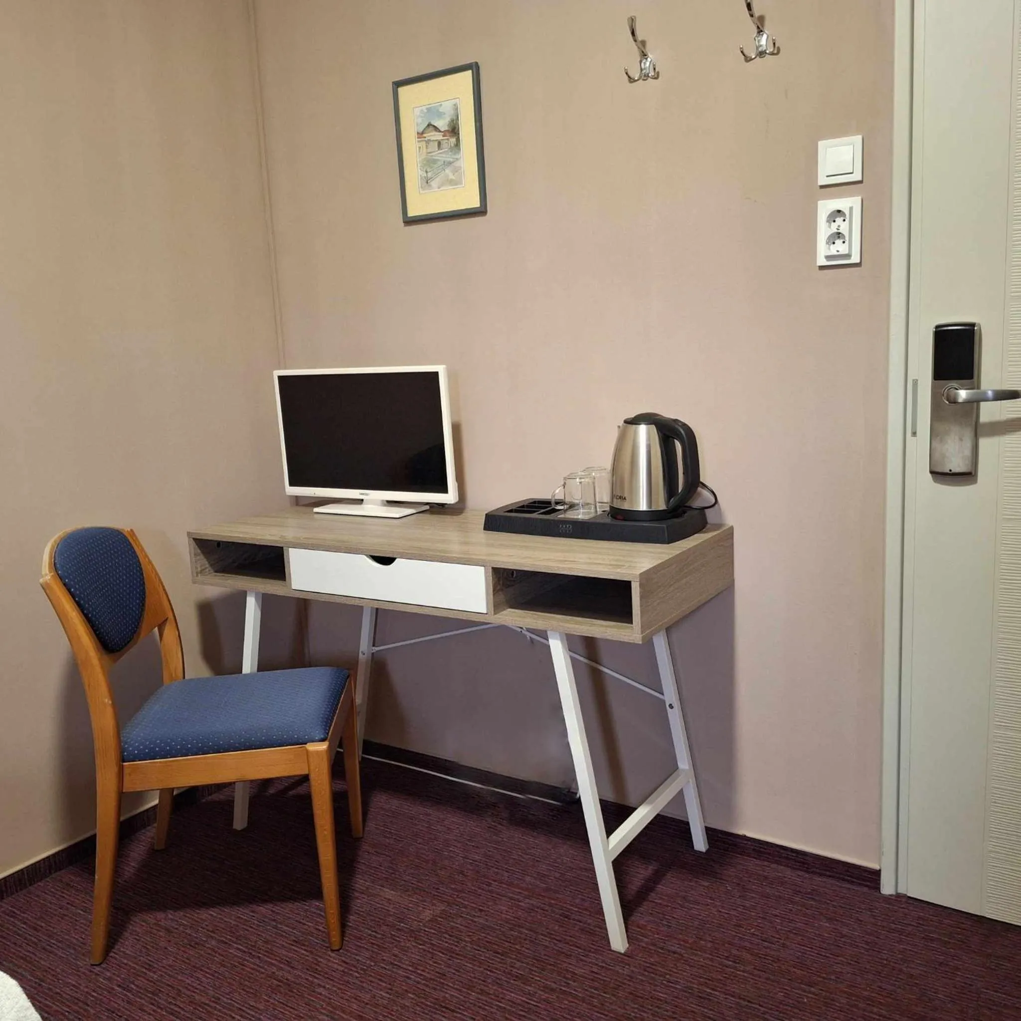 Photo of the whole room in Hotel Unicornis