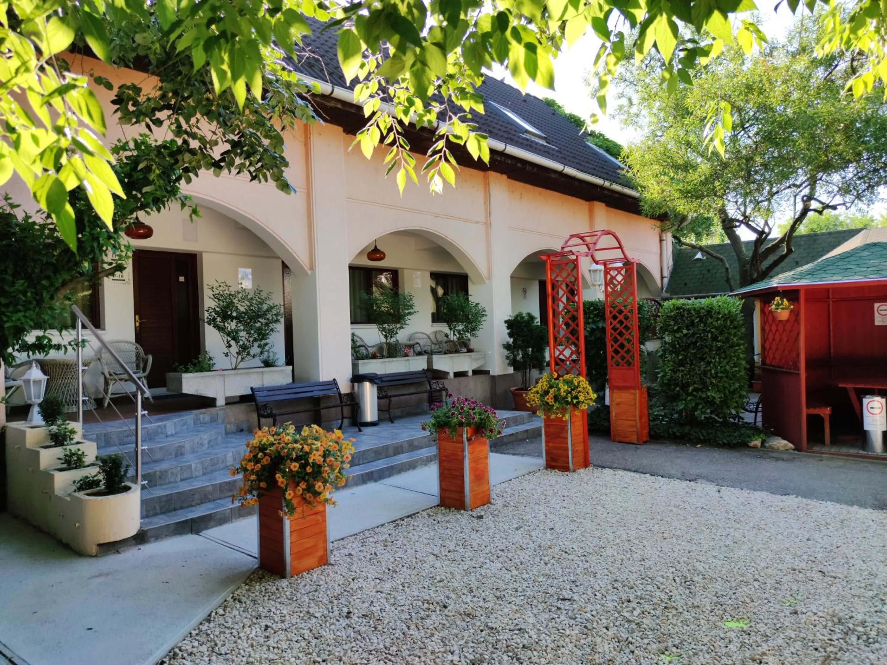 Property building in Hotel Oswaldo