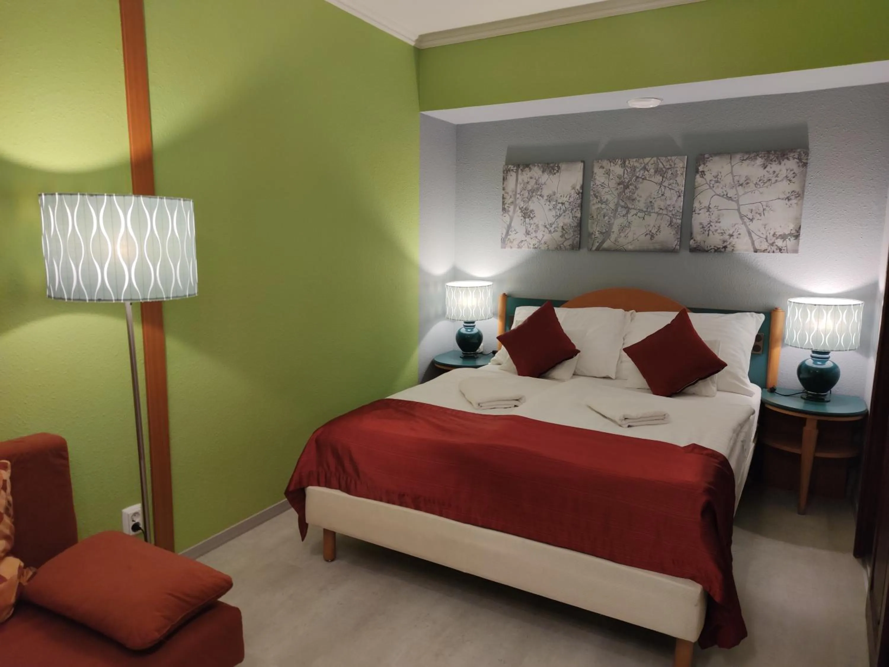 Photo of the whole room, Bed in Hotel Oswaldo