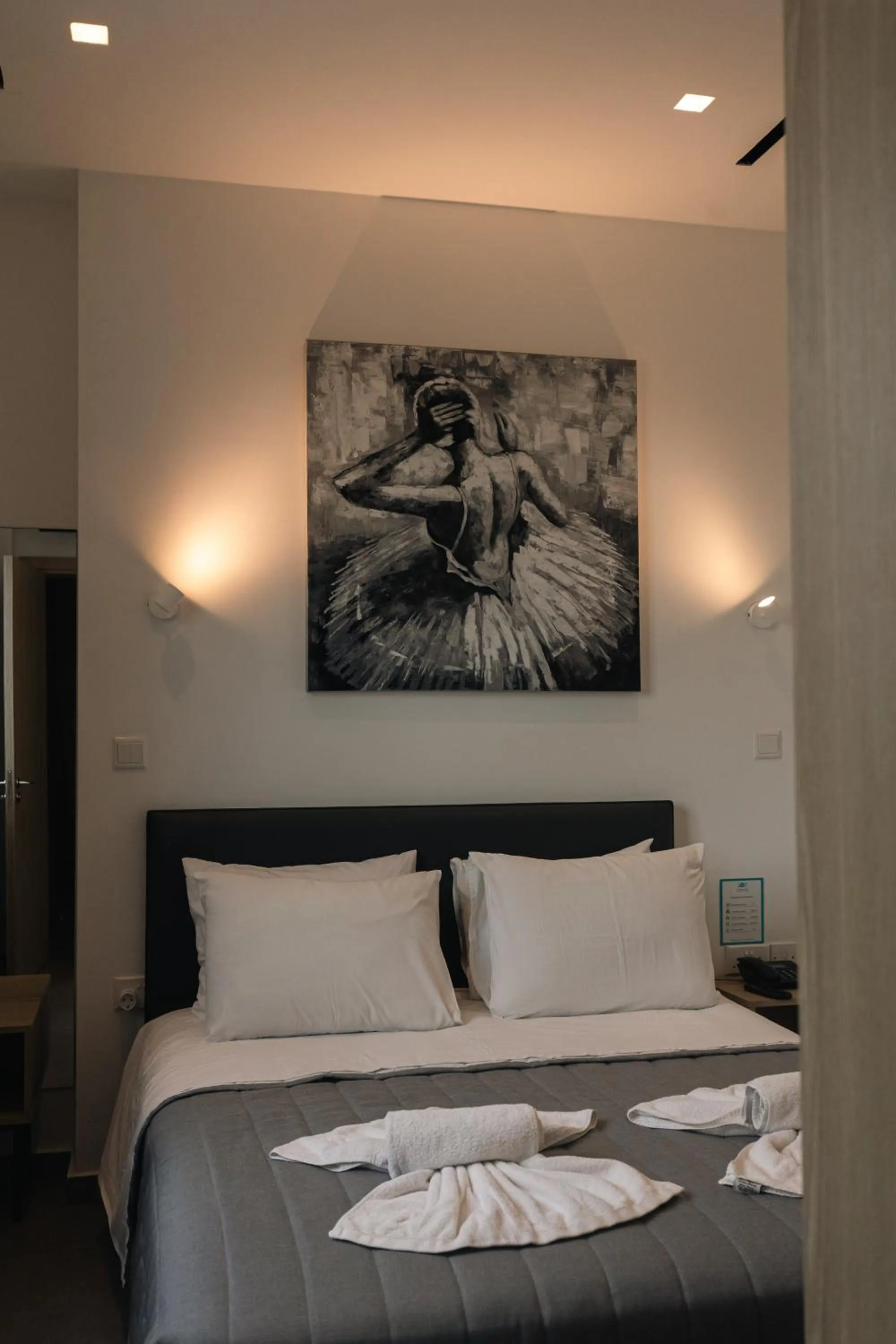 Property building, Bed in Caramela Luxury Apts