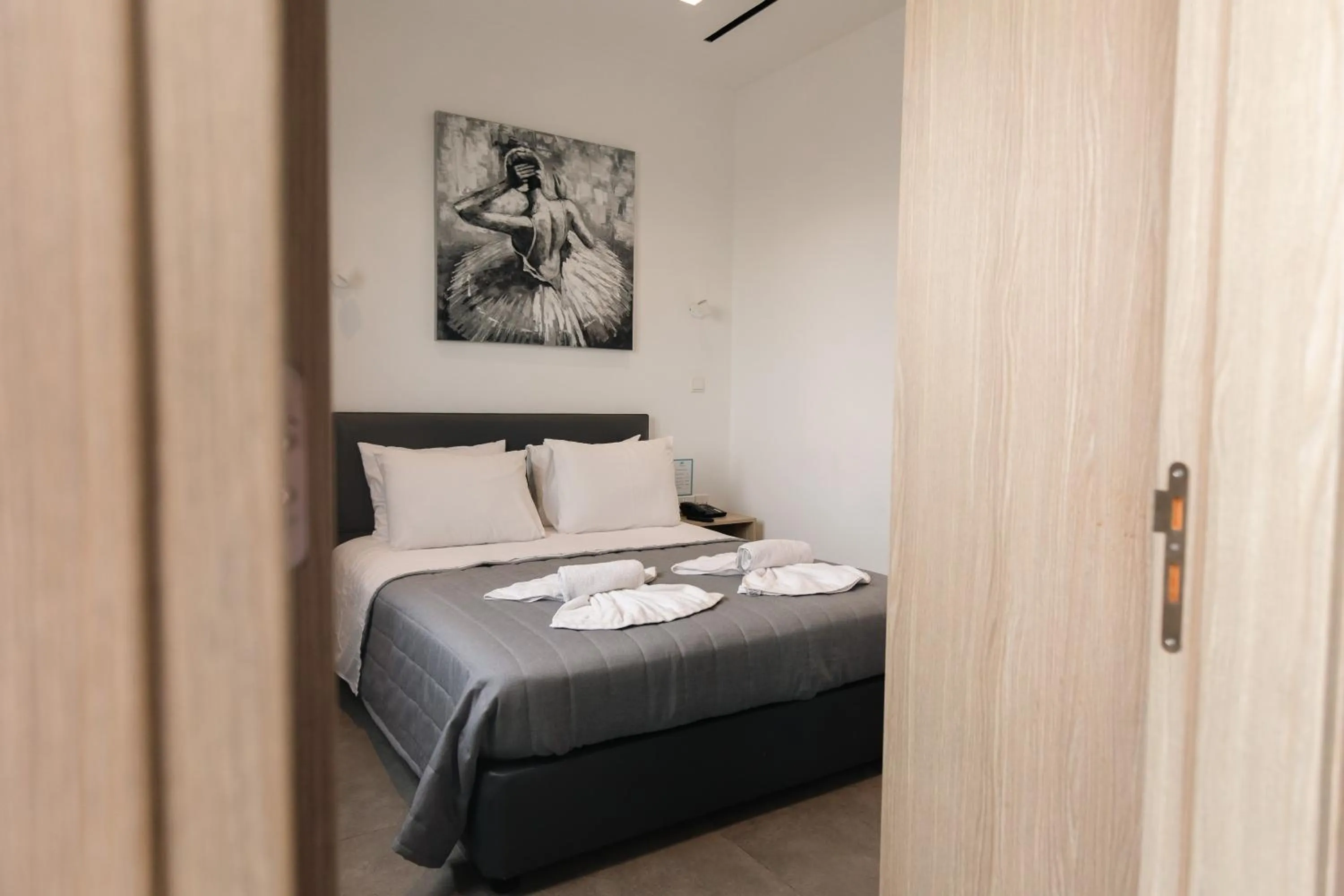 Bedroom, Bed in Caramela Luxury Apts