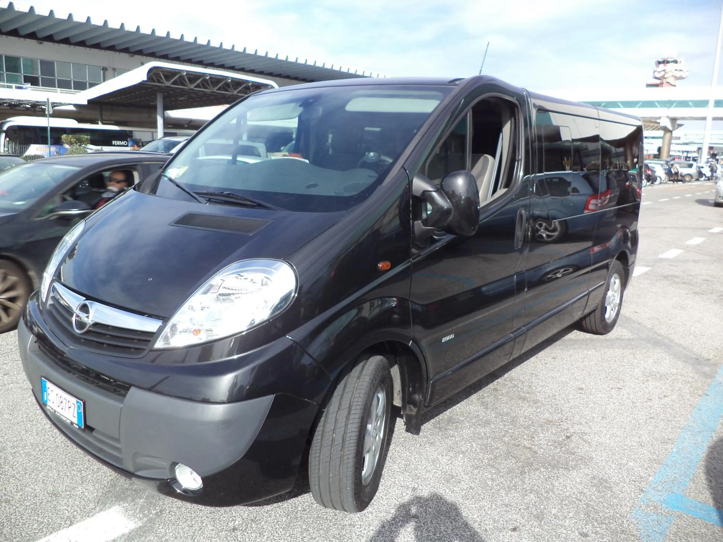 shuttle in NEW PARADISE