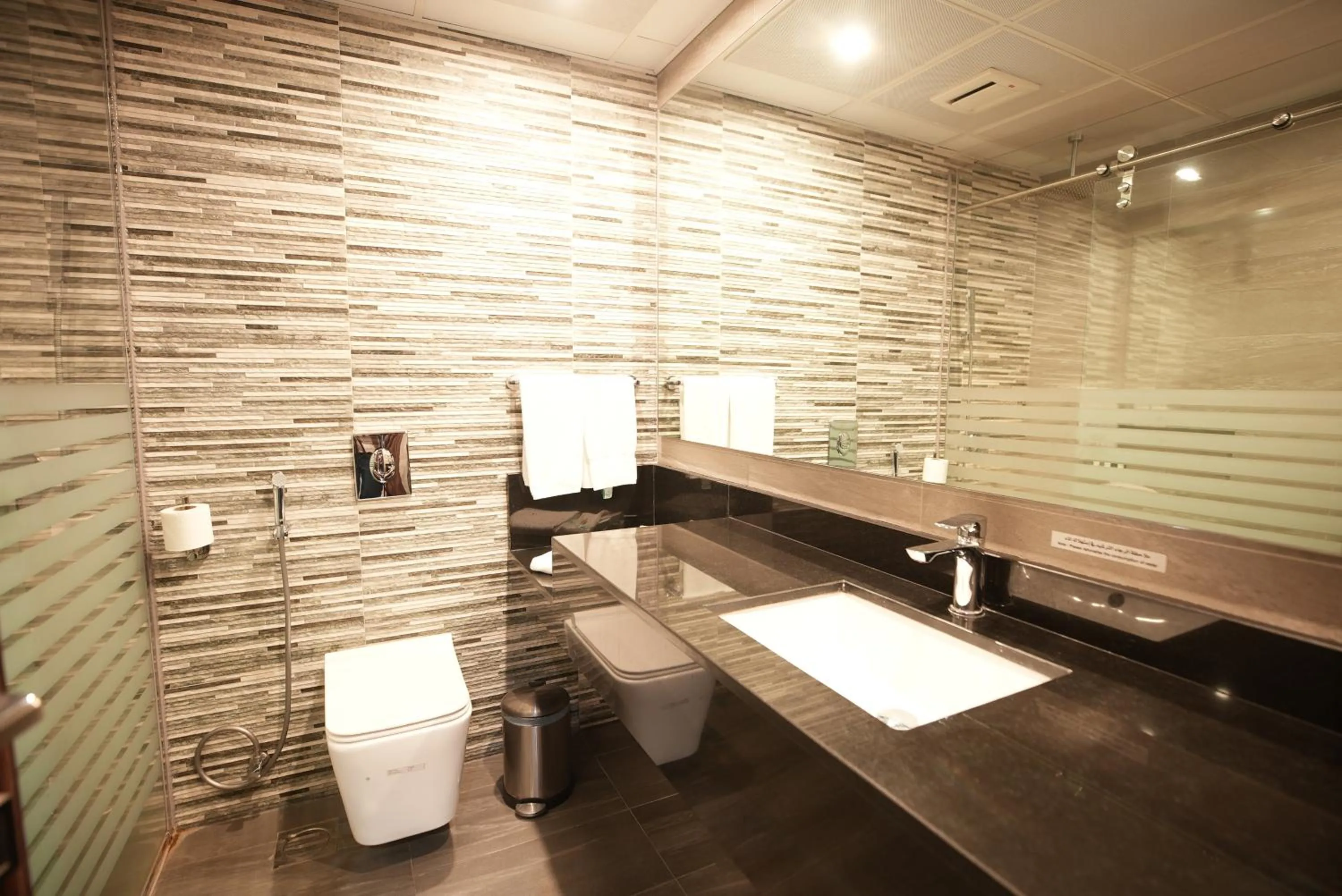 Bathroom in Wow Diamond Hotel