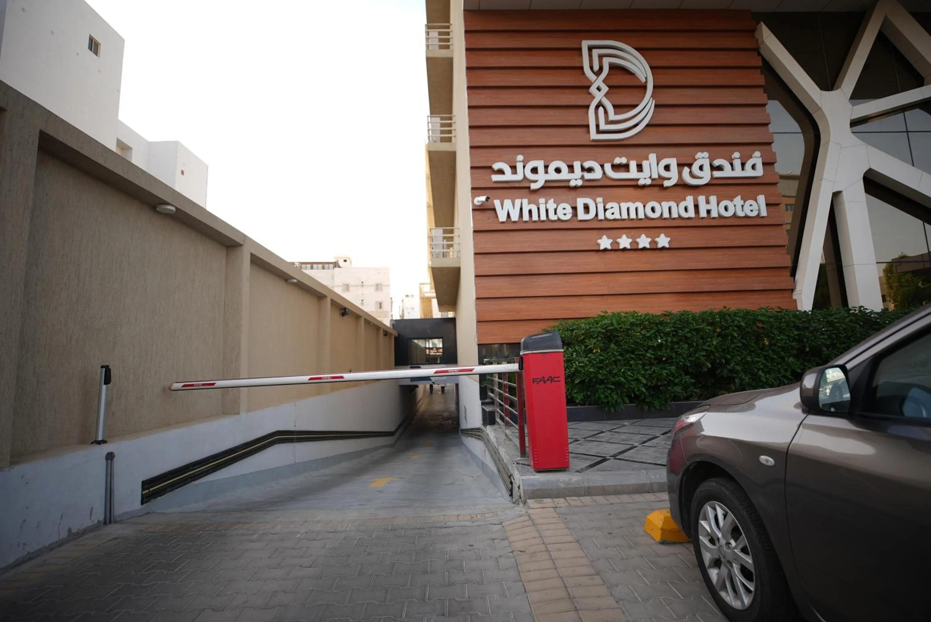 Parking in Wow Diamond Hotel