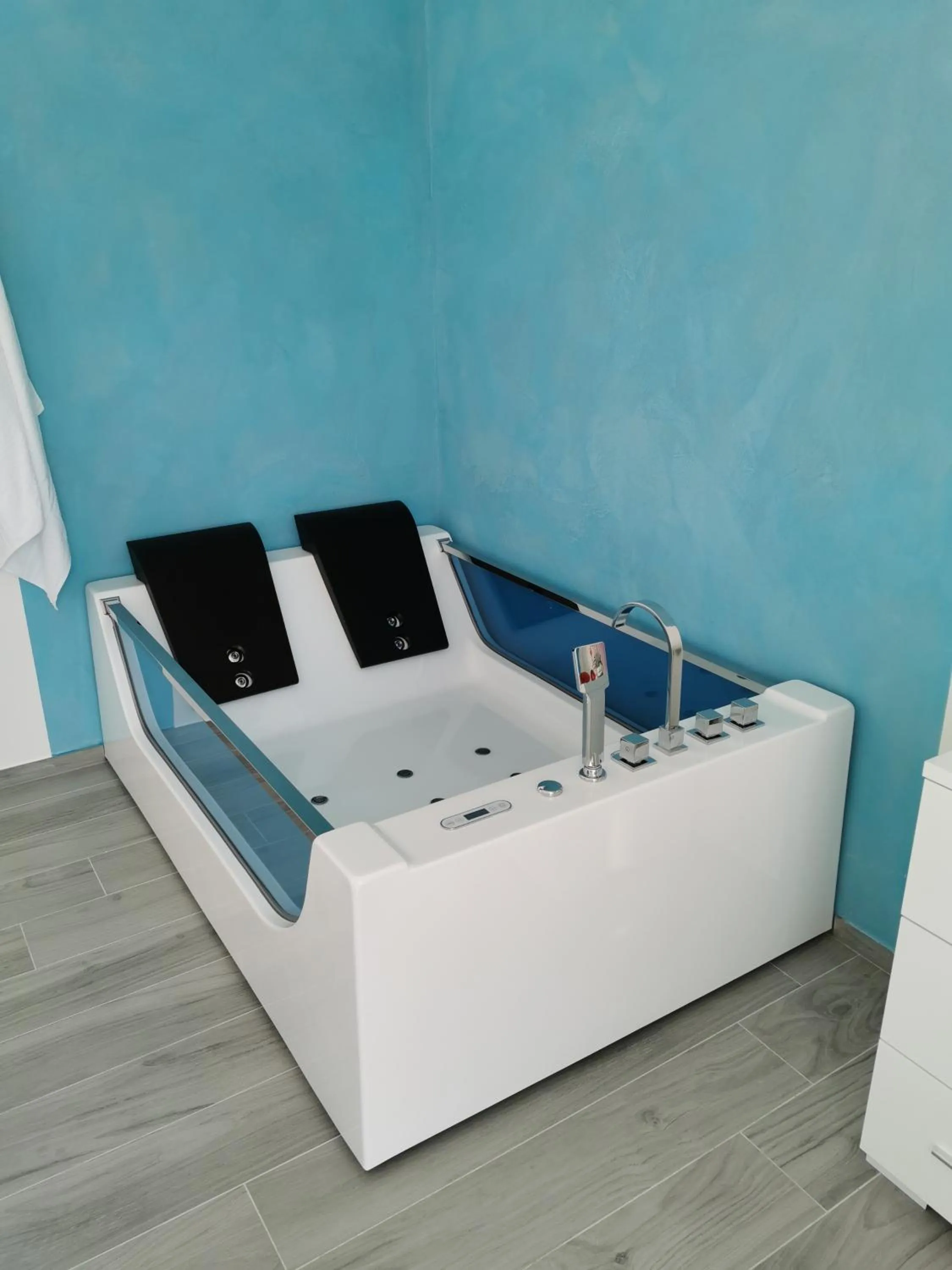 Hot Tub, Bed in IL CIELO SUL MARE