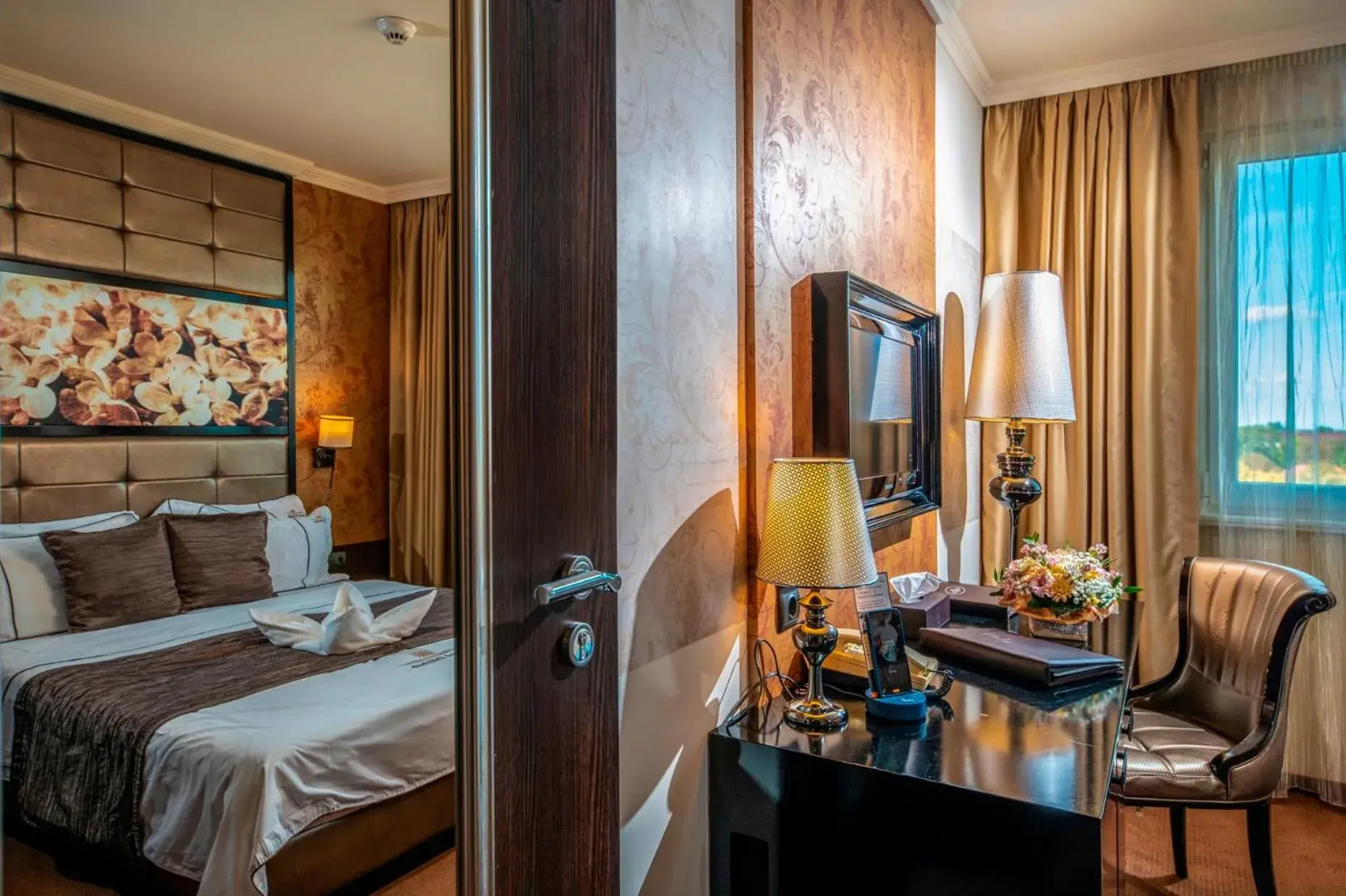 Family Room with Balcony (2 Adults + 2 Children) in Hotel Délibáb Family Room with Balcony (2 Adults + 2 Children) in Hotel Délibáb