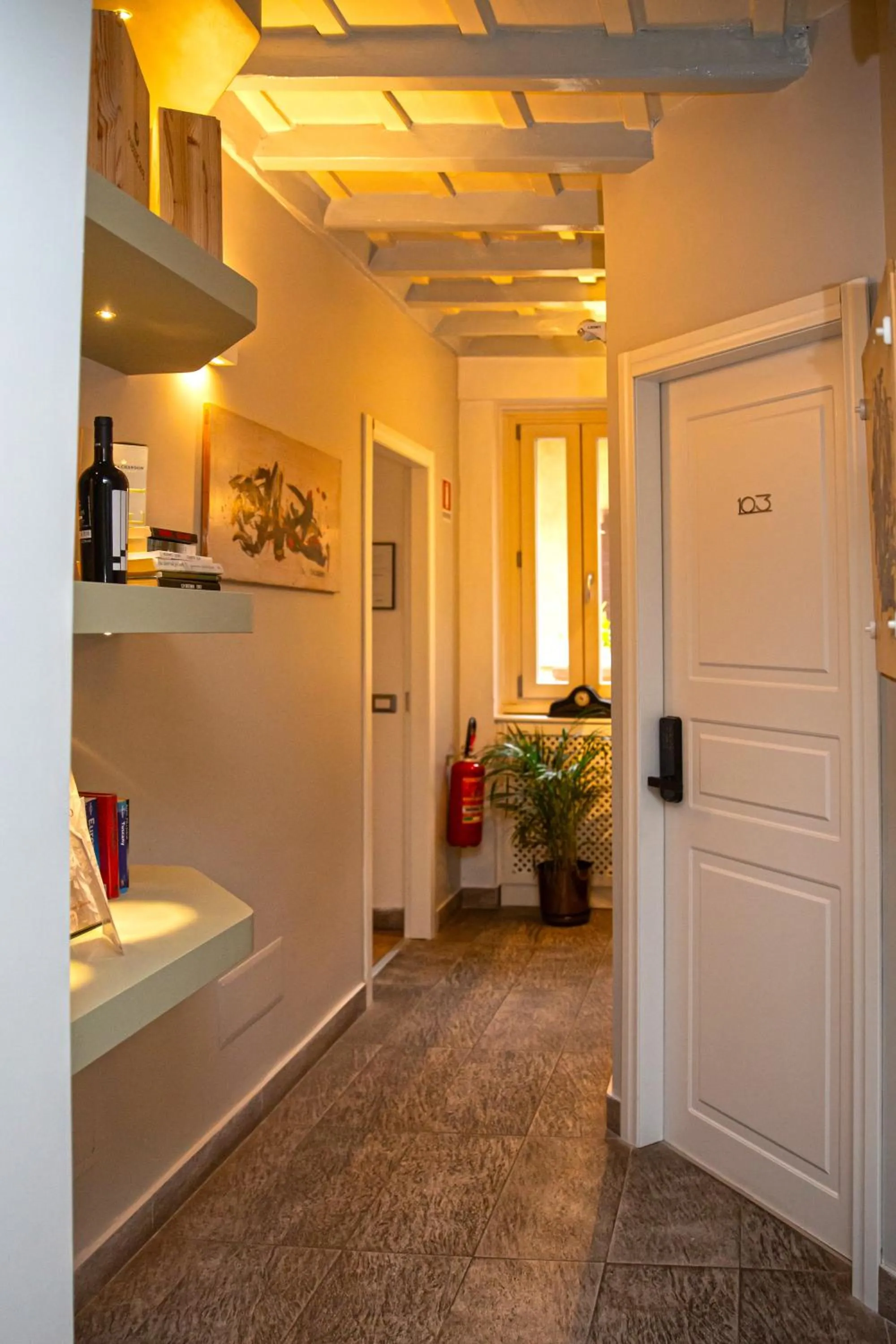 concierge in Corso Suite 107 Rooms Wellness & Spa