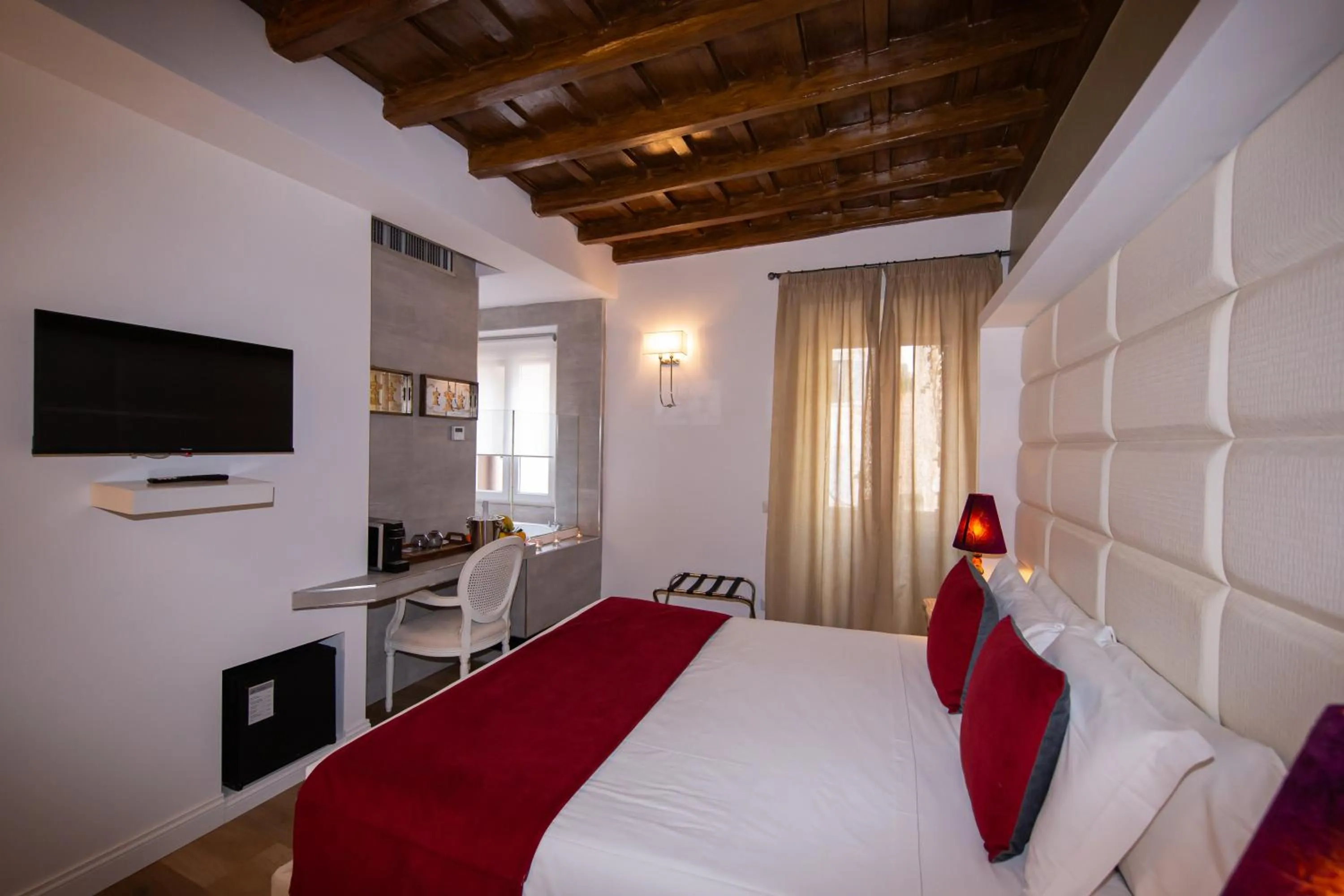 Communal lounge/ TV room, Bed in Corso Suite 107 Rooms Wellness & Spa