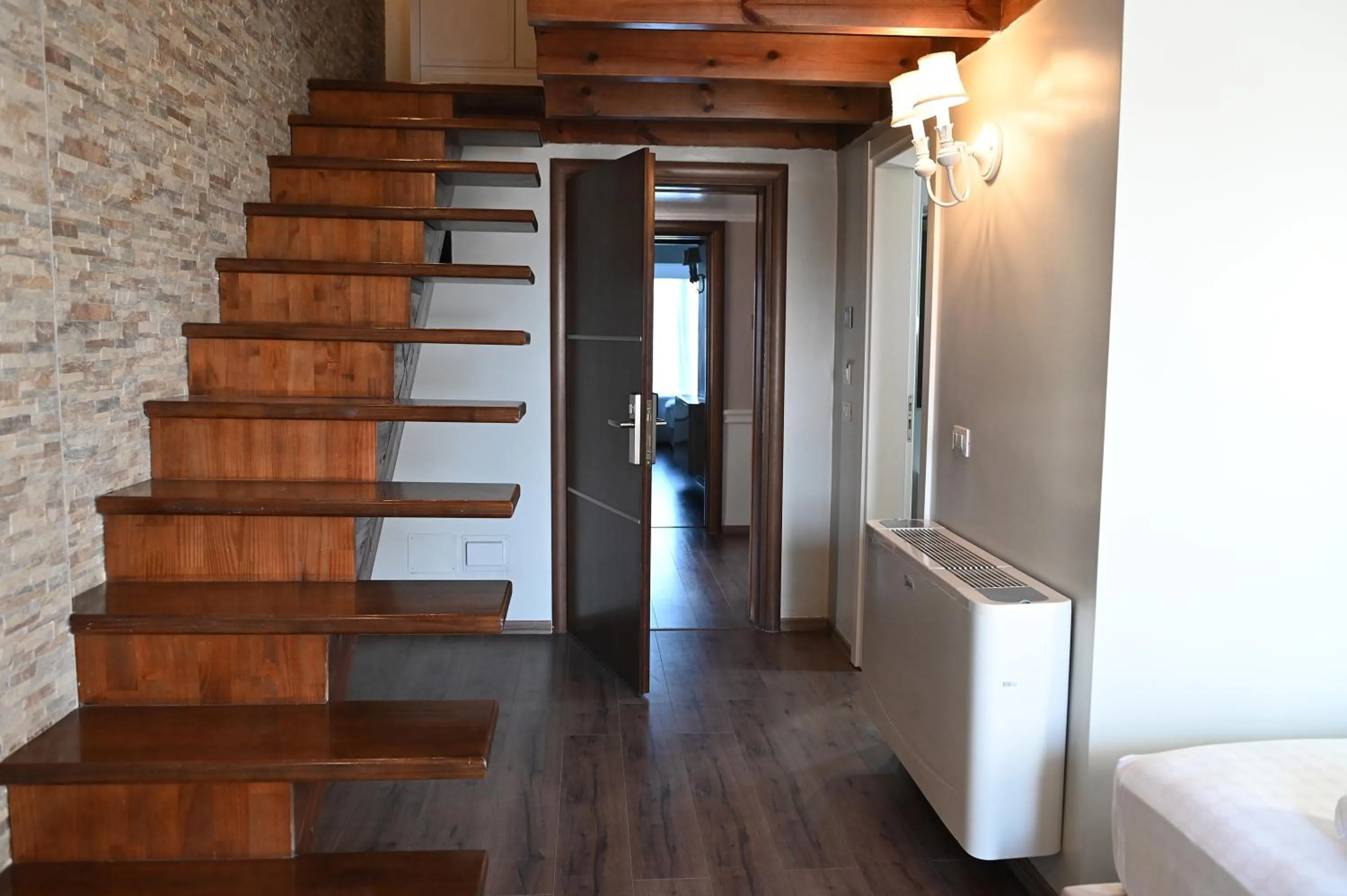 Bedroom in Hotel Onufri