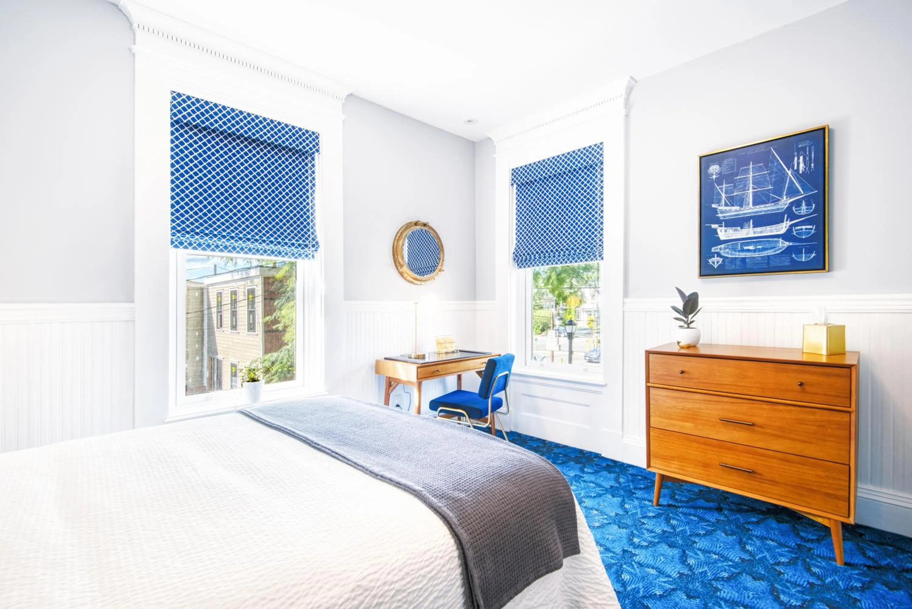 Bed in The Hudson Whaler