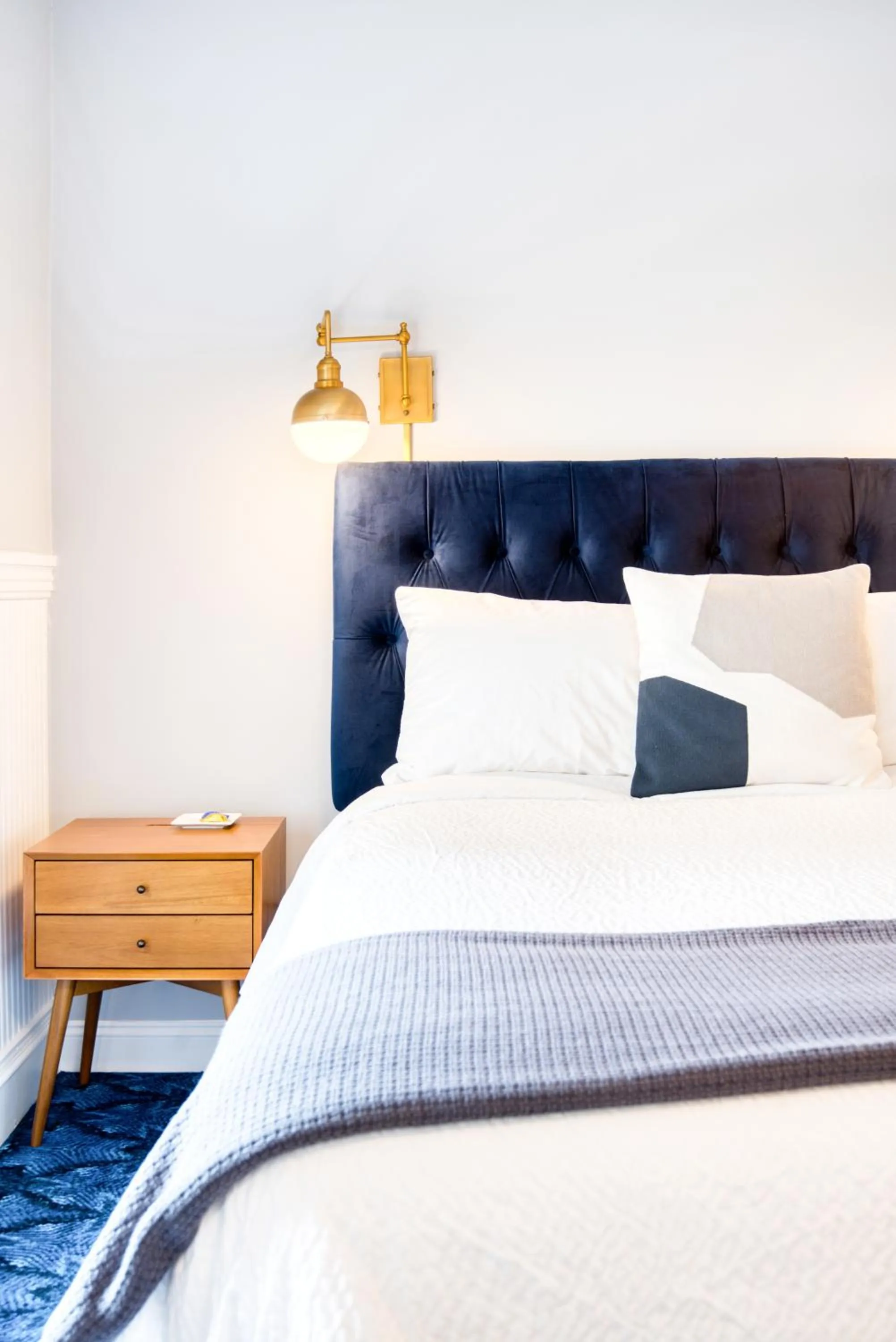 Bed in The Hudson Whaler