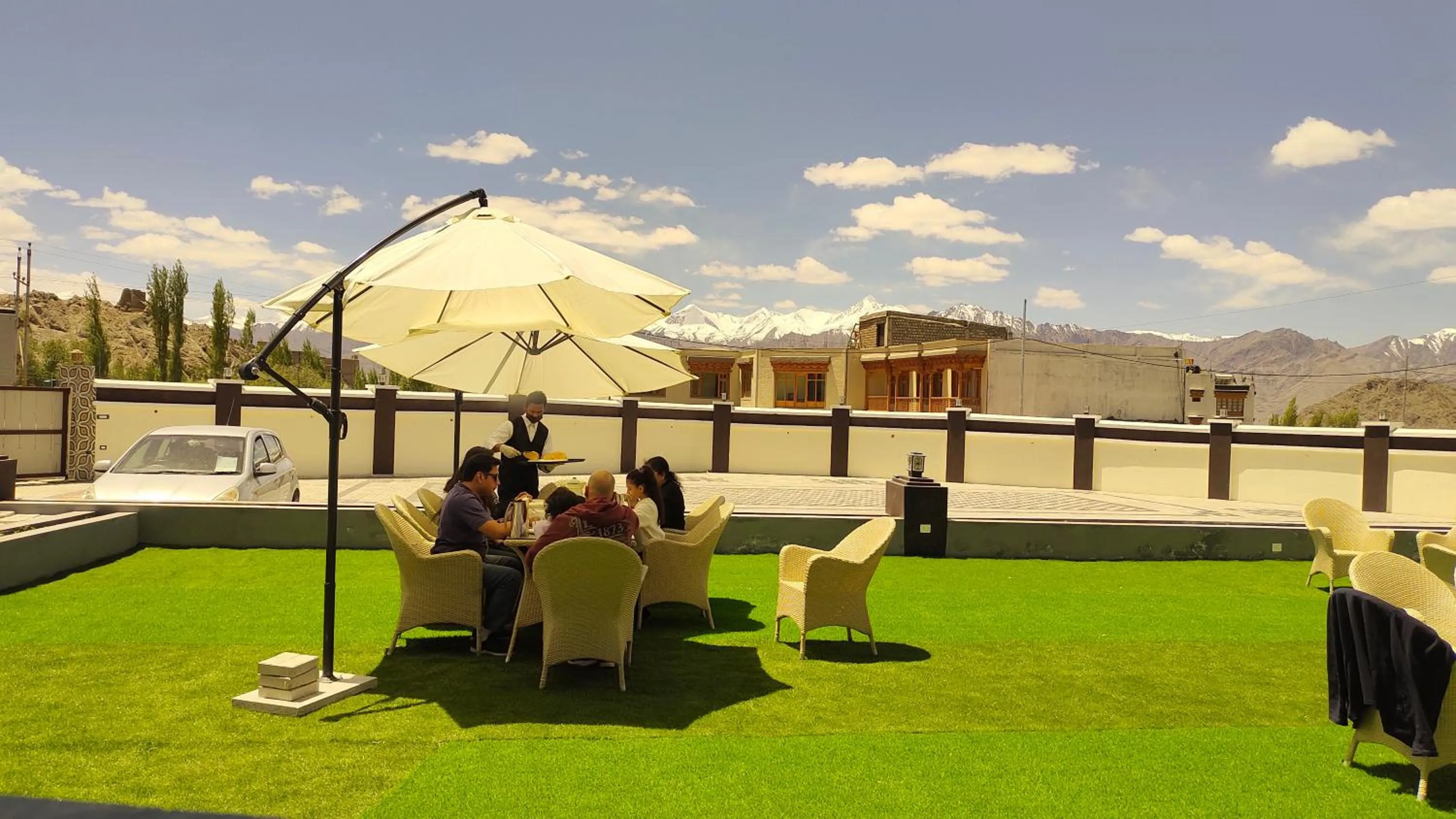 Hotel Paradise Ladakh