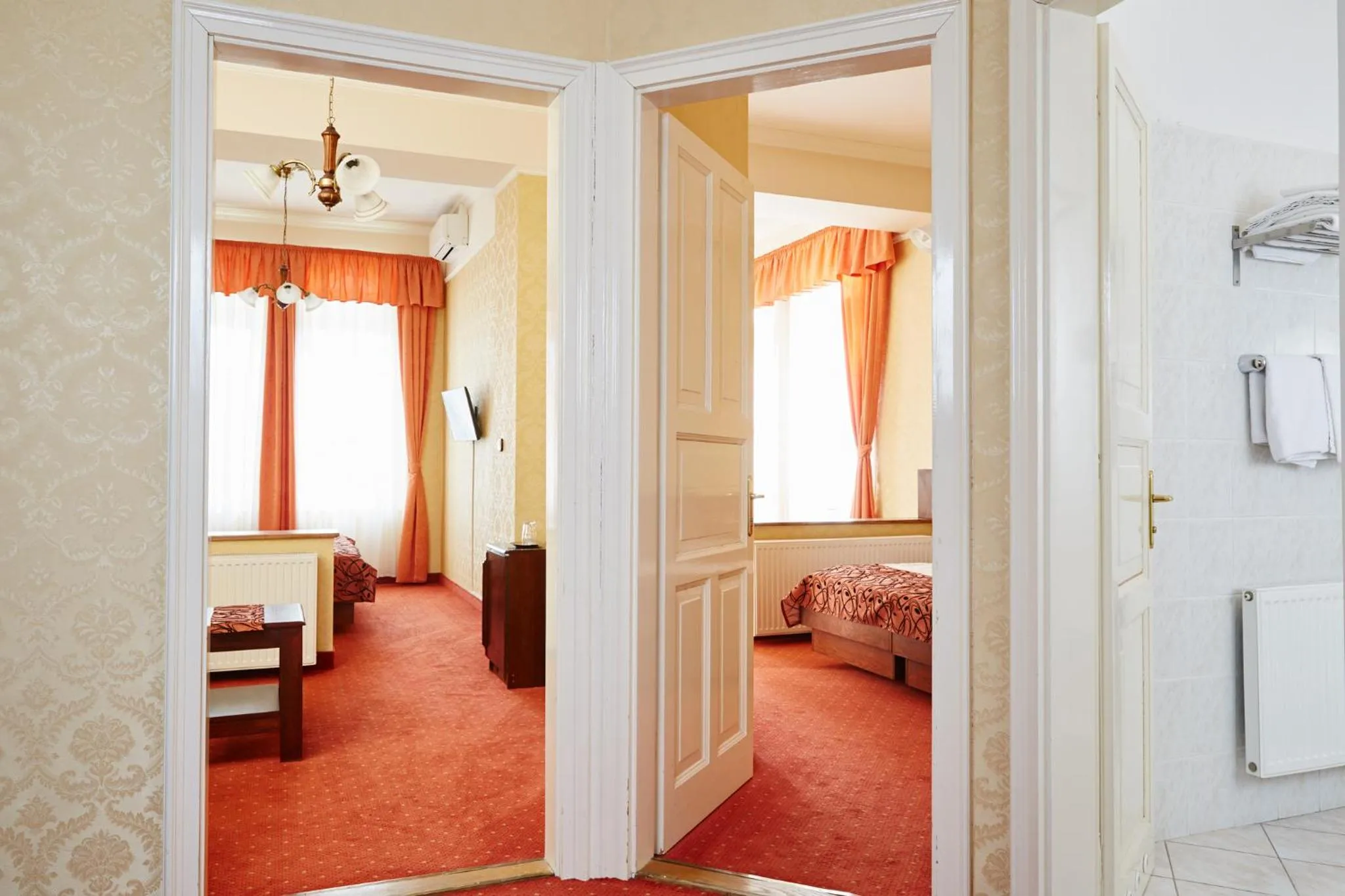 Bed in Hotel Astoria