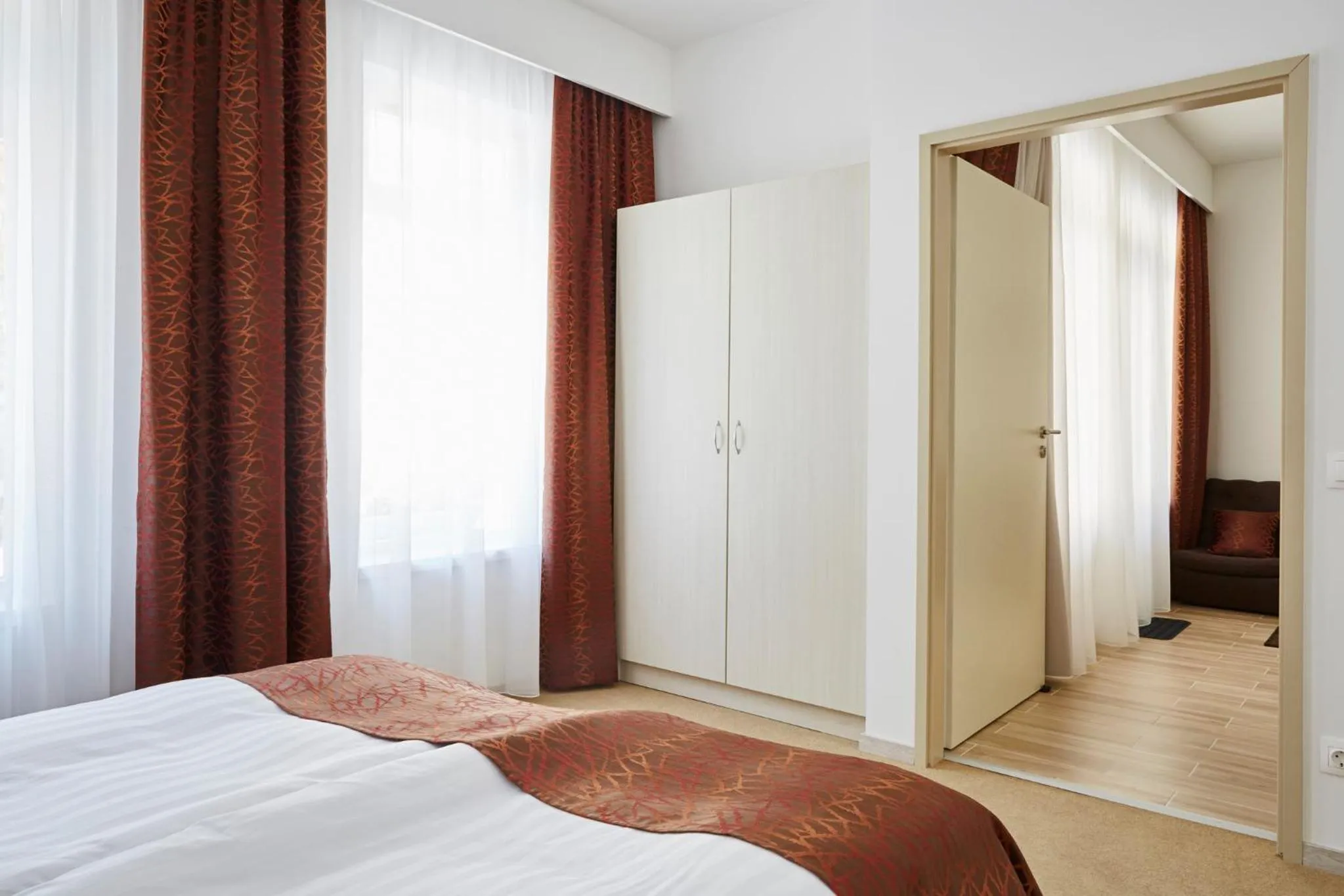 Bed in Hotel Astoria