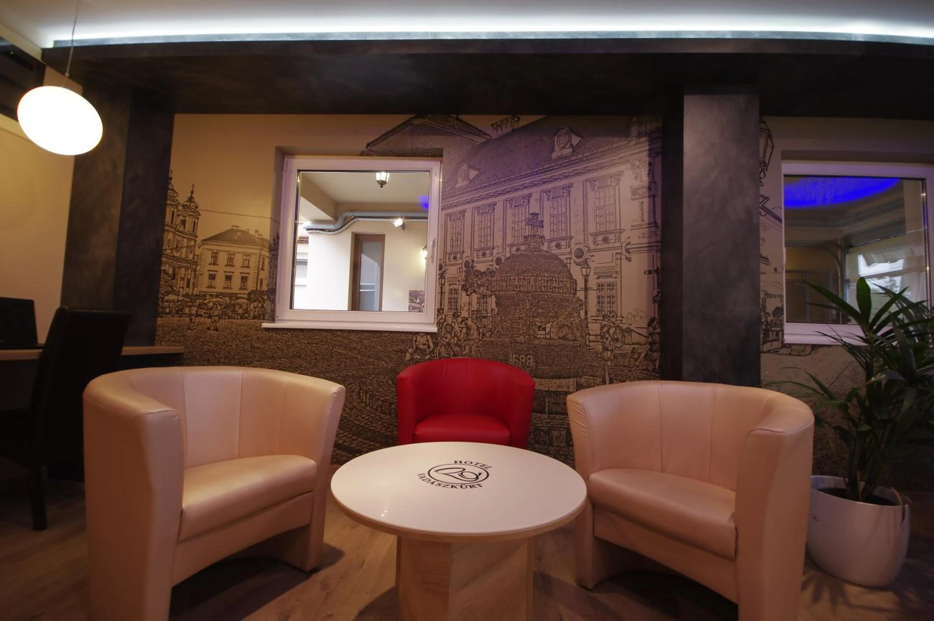 Lobby or reception in Hotel Vadászkürt Superior