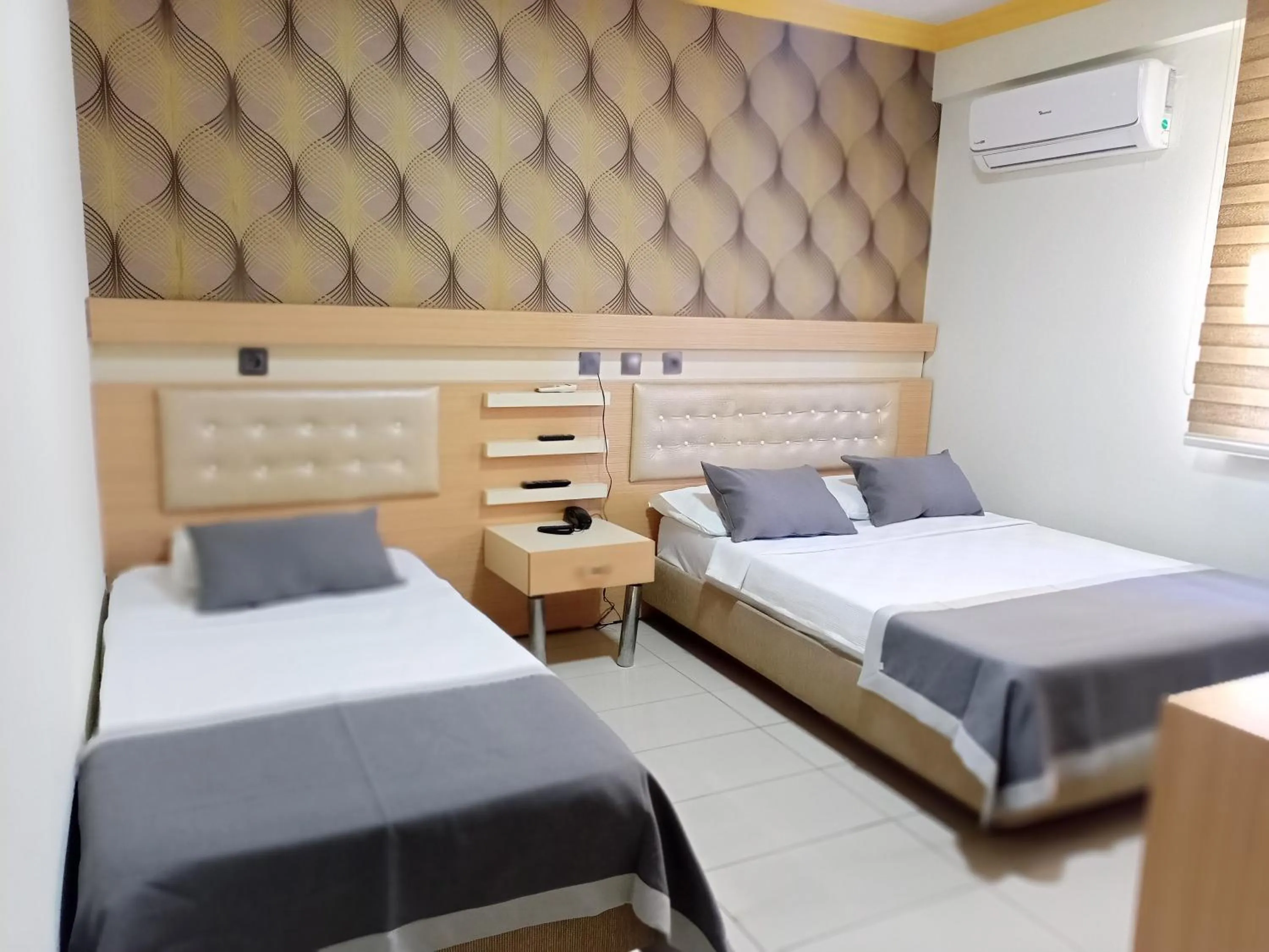 Photo of the whole room, Bed in ANTALYA Konyaaltı Gündüz Otel