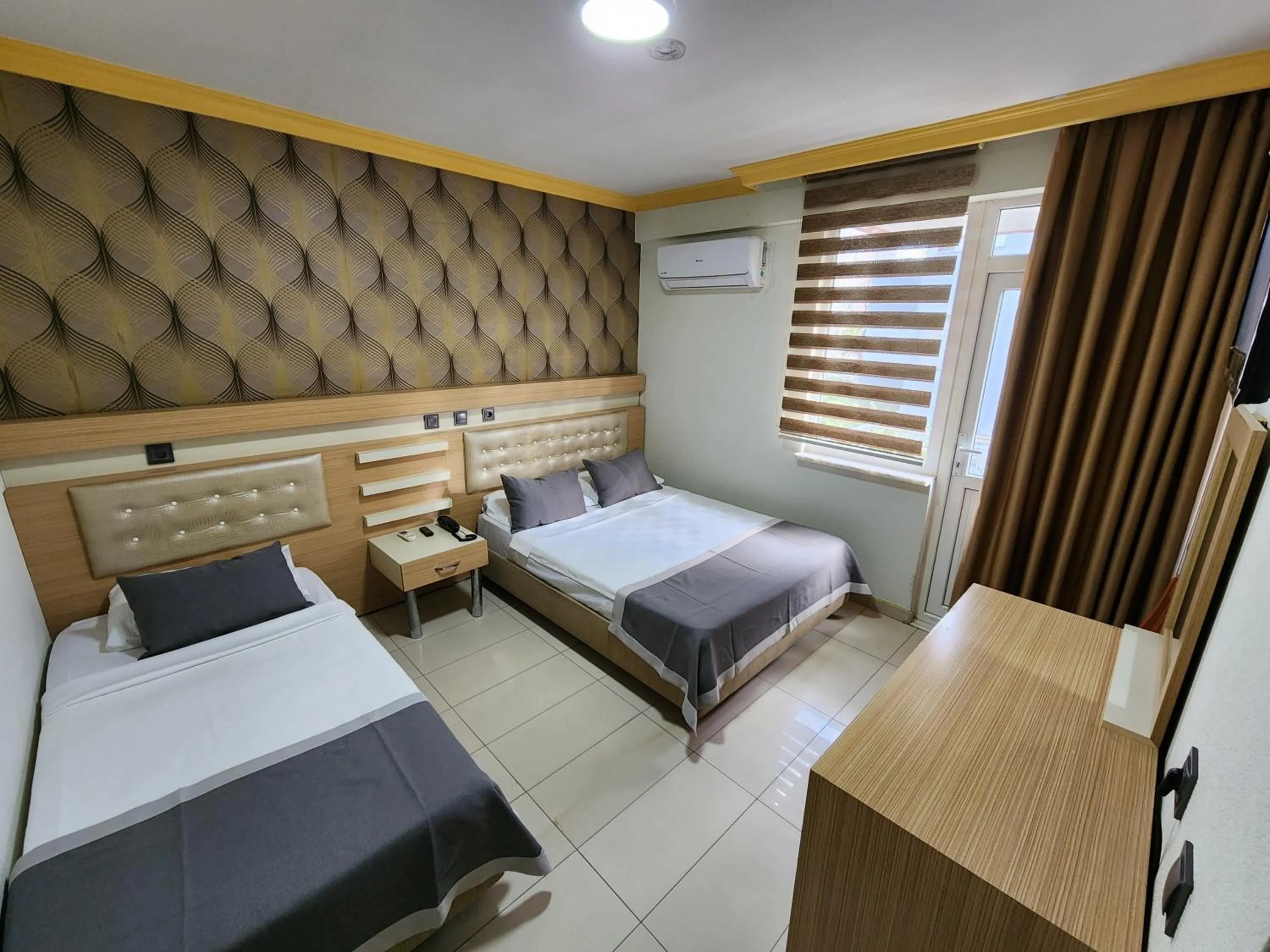 Photo of the whole room, Bed in ANTALYA Konyaaltı Gündüz Otel