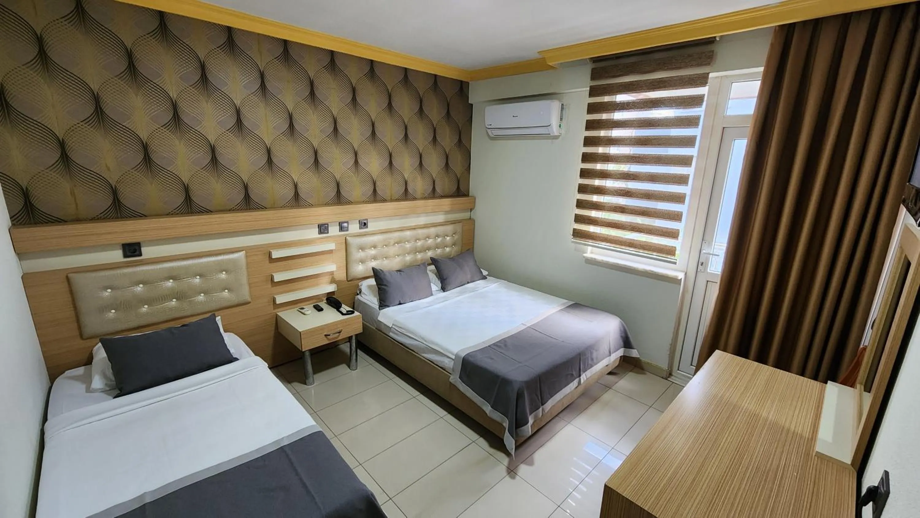 Photo of the whole room, Bed in ANTALYA Konyaaltı Gündüz Otel