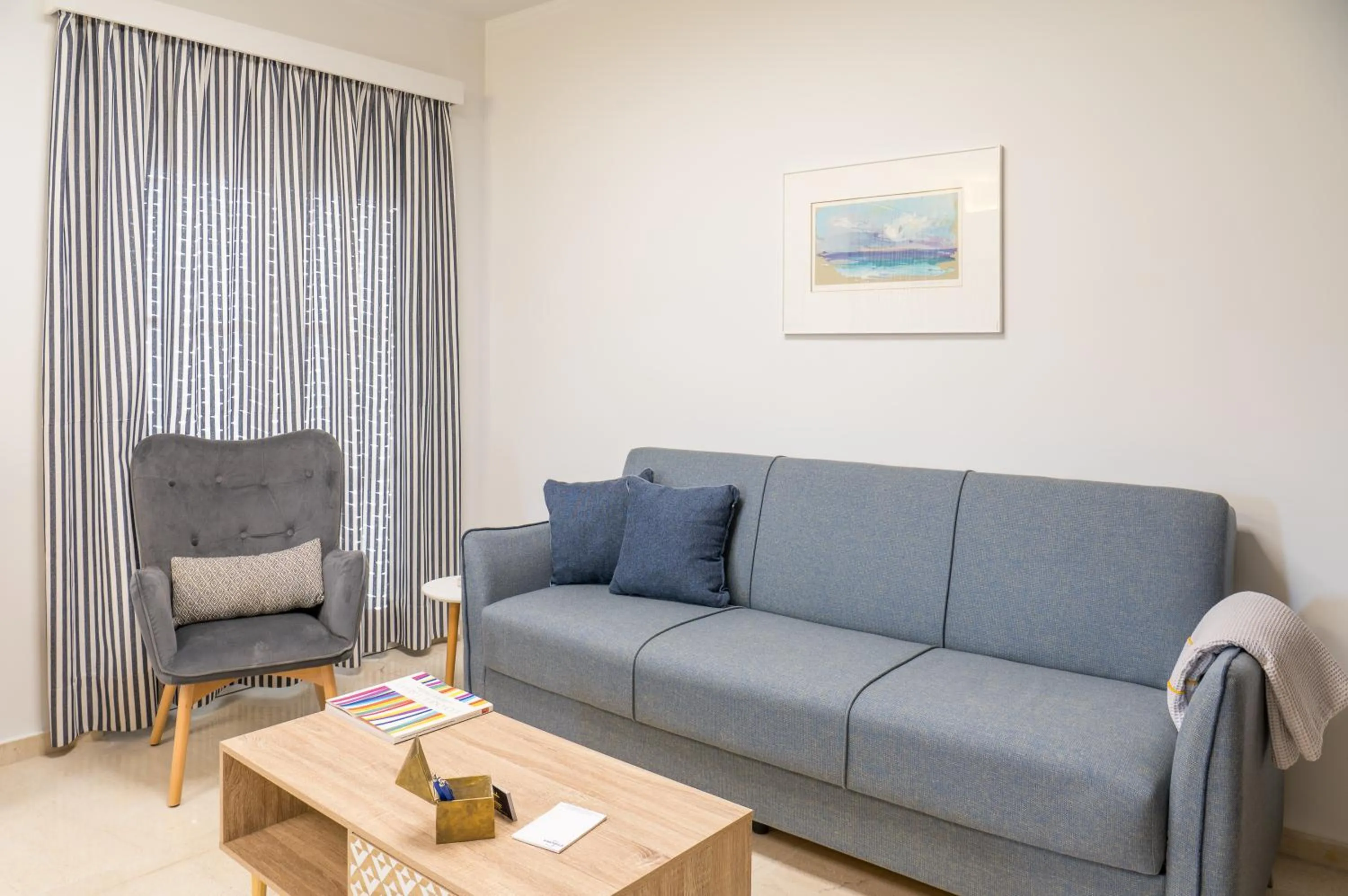 Living room in CHROMA Lodge Rafina